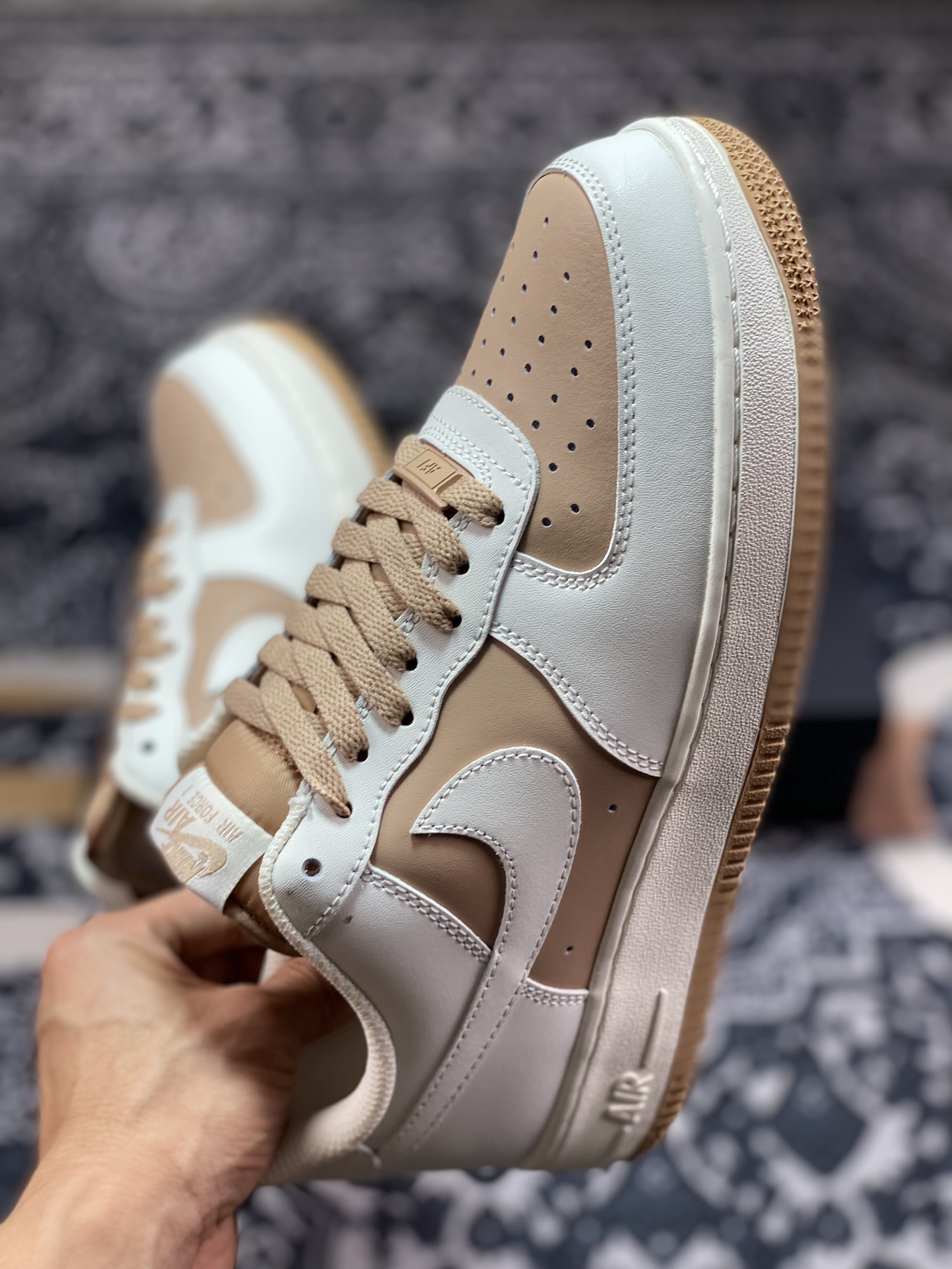 Air Force 1 '07 Low Milk Coffee Stitching PQ3369-281