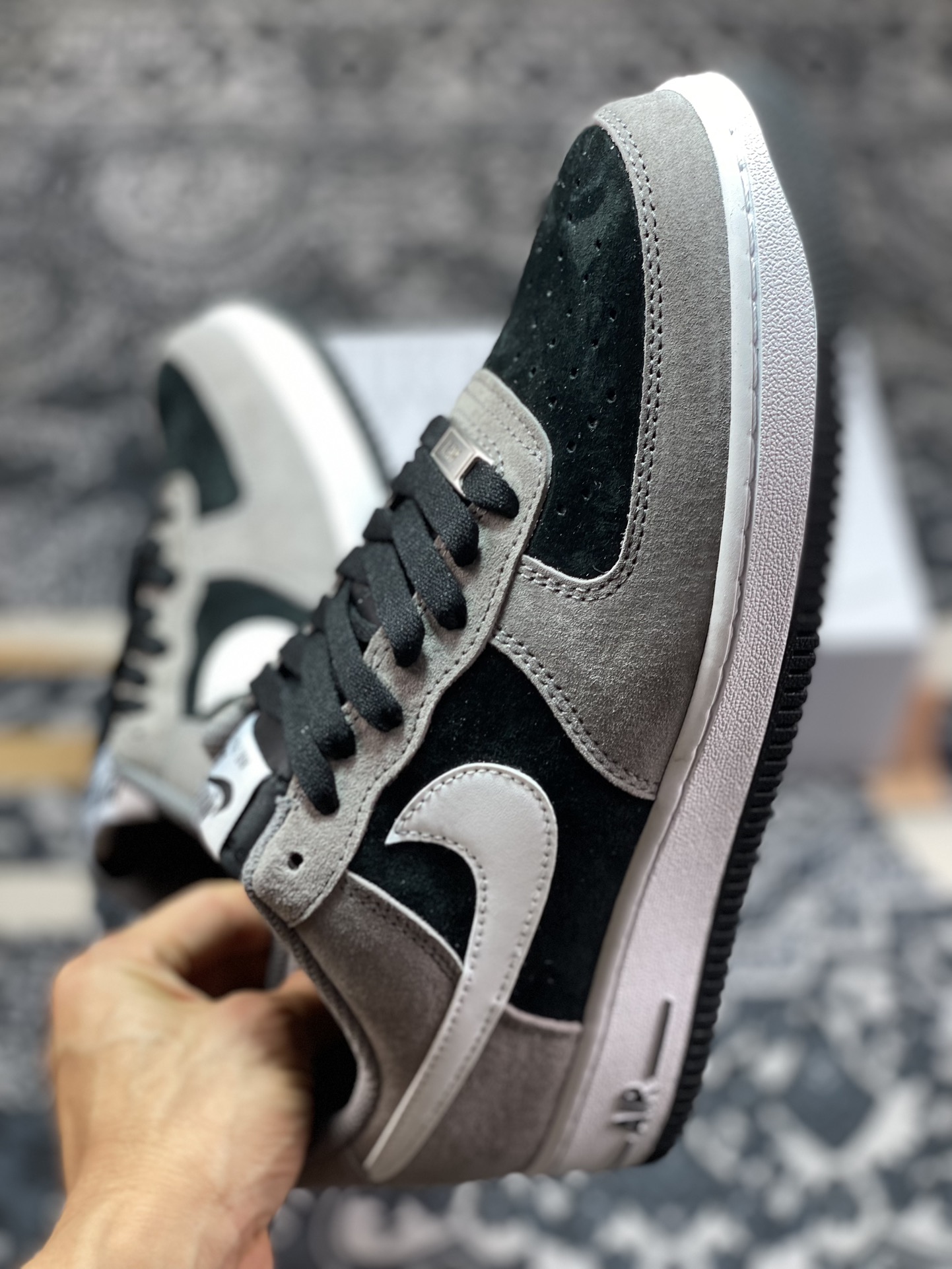 240 Nike By You Air Force 1'07 Low Retro SP空军一号低帮经典百搭休闲运动板鞋“麂皮深灰黑白钩子”