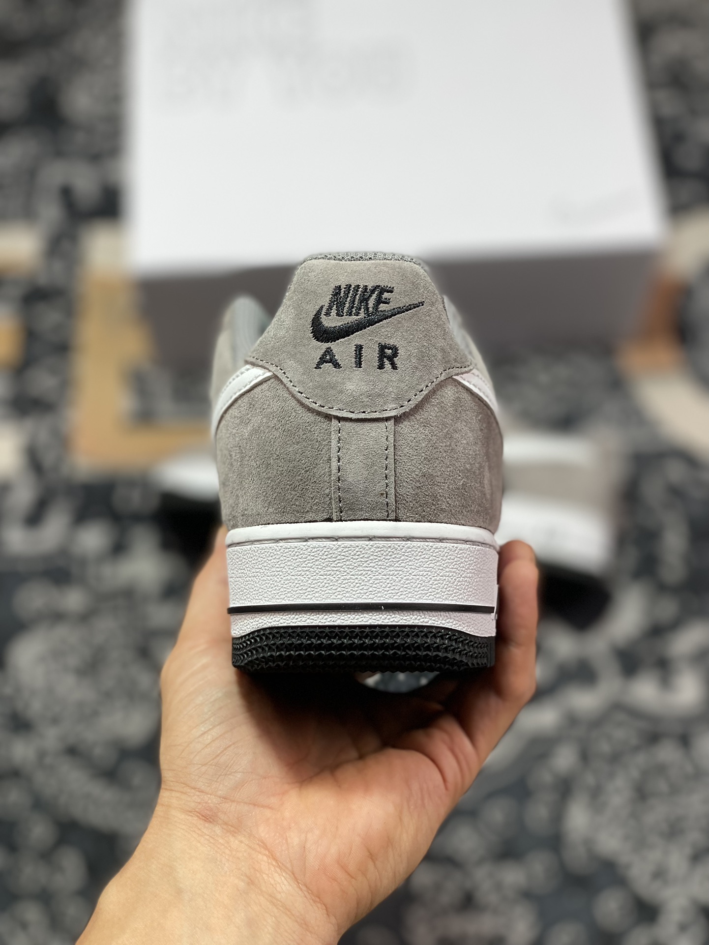 240 Nike By You Air Force 1'07 Low Retro SP空军一号低帮经典百搭休闲运动板鞋“麂皮深灰黑白钩子”