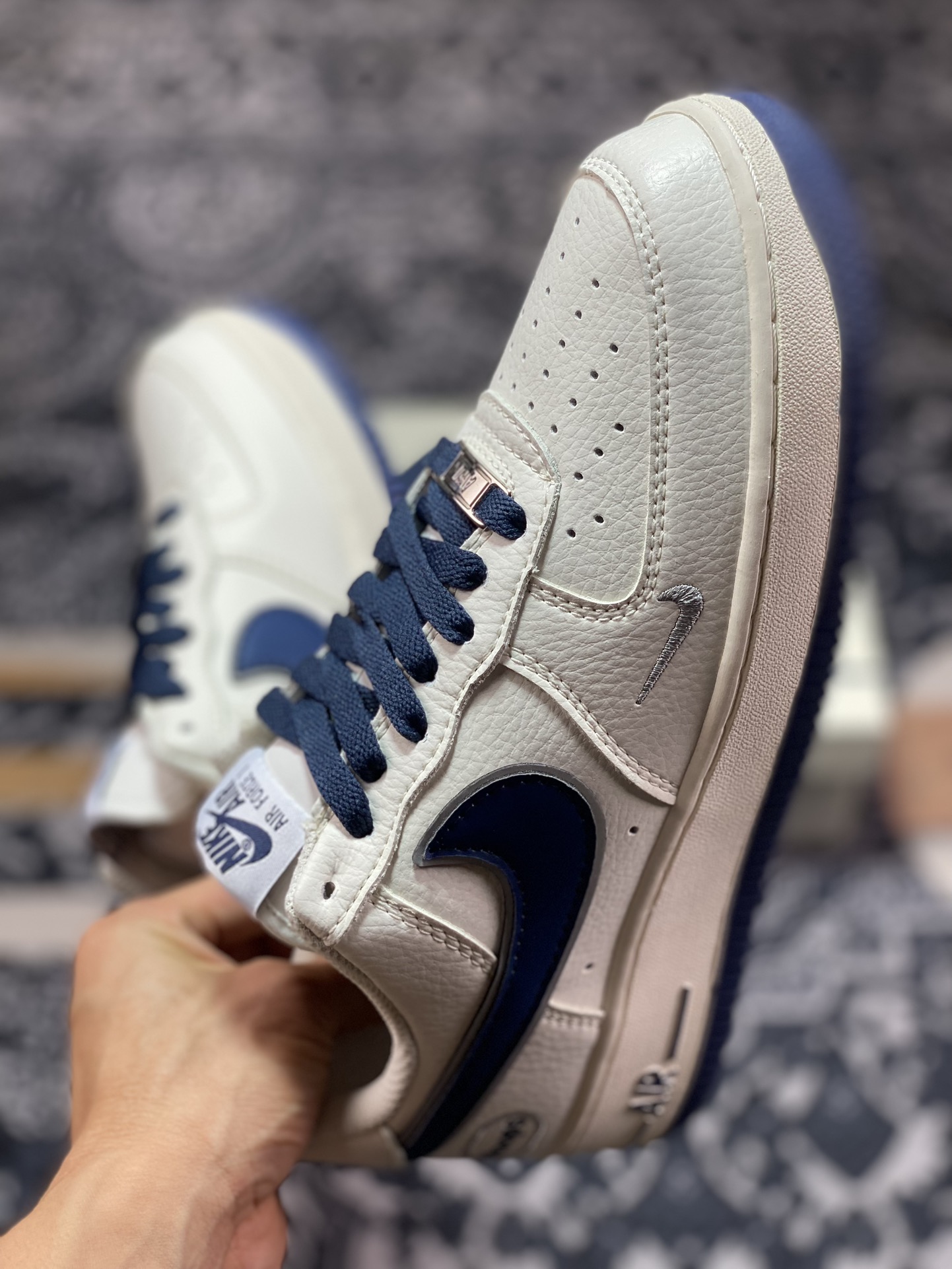 240 Nike Air Force 1'07 Low EMB"BeigeNavyHoopsMini Swoosh"空军一号低帮板鞋“米白海军蓝银Hoops刺绣小钩”HP2369-008