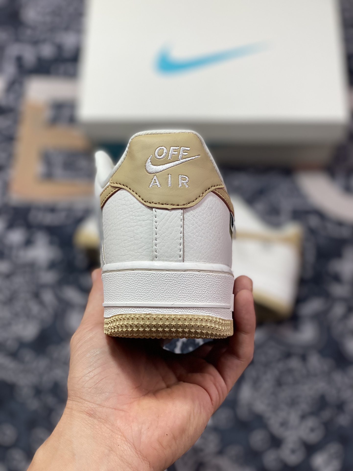 240 Off-White x Nike Air Force 1'07"BeigeBrown Mini Swoosh"空军一号板鞋“联名OW米白棕小钩”PF9055-772