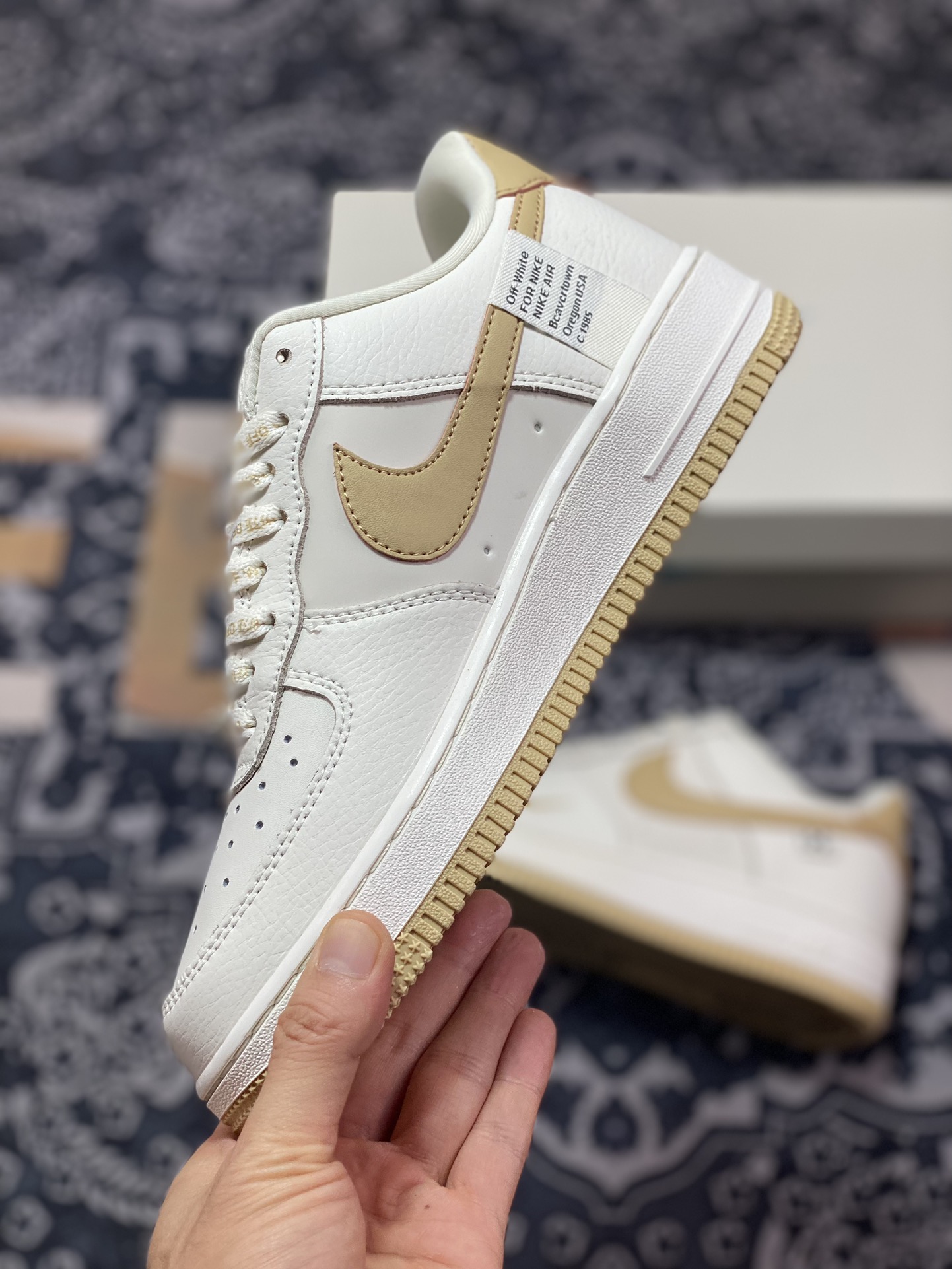 240 Off-White x Nike Air Force 1'07"BeigeBrown Mini Swoosh"空军一号板鞋“联名OW米白棕小钩”PF9055-772