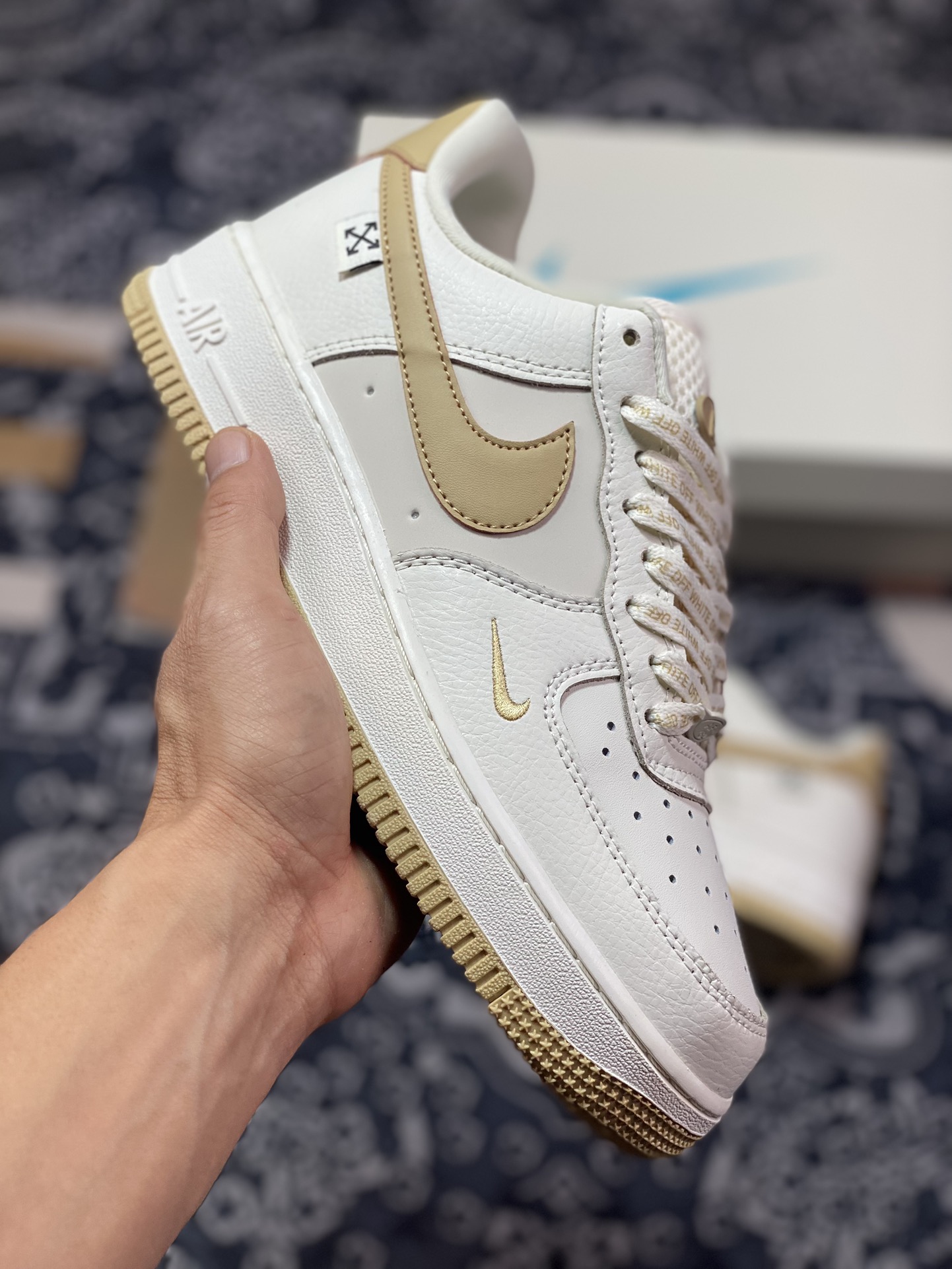 240 Off-White x Nike Air Force 1’07″BeigeBrown Mini Swoosh”空军一号板鞋“联名OW米白棕小钩”PF9055-772