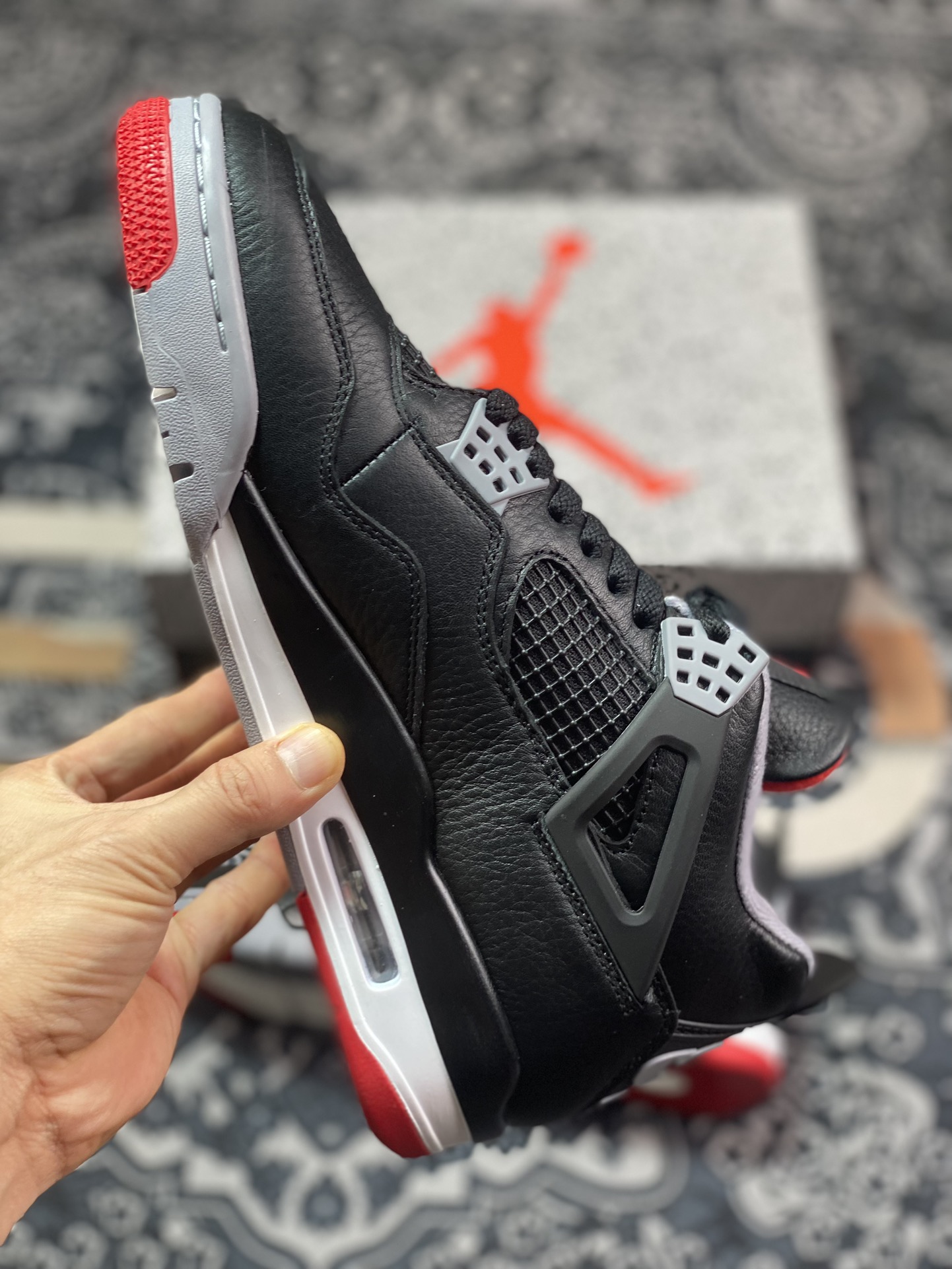 Air Jordan 4 Retro ”Bred Reimagined” 2024版 黑红 FV5029-006