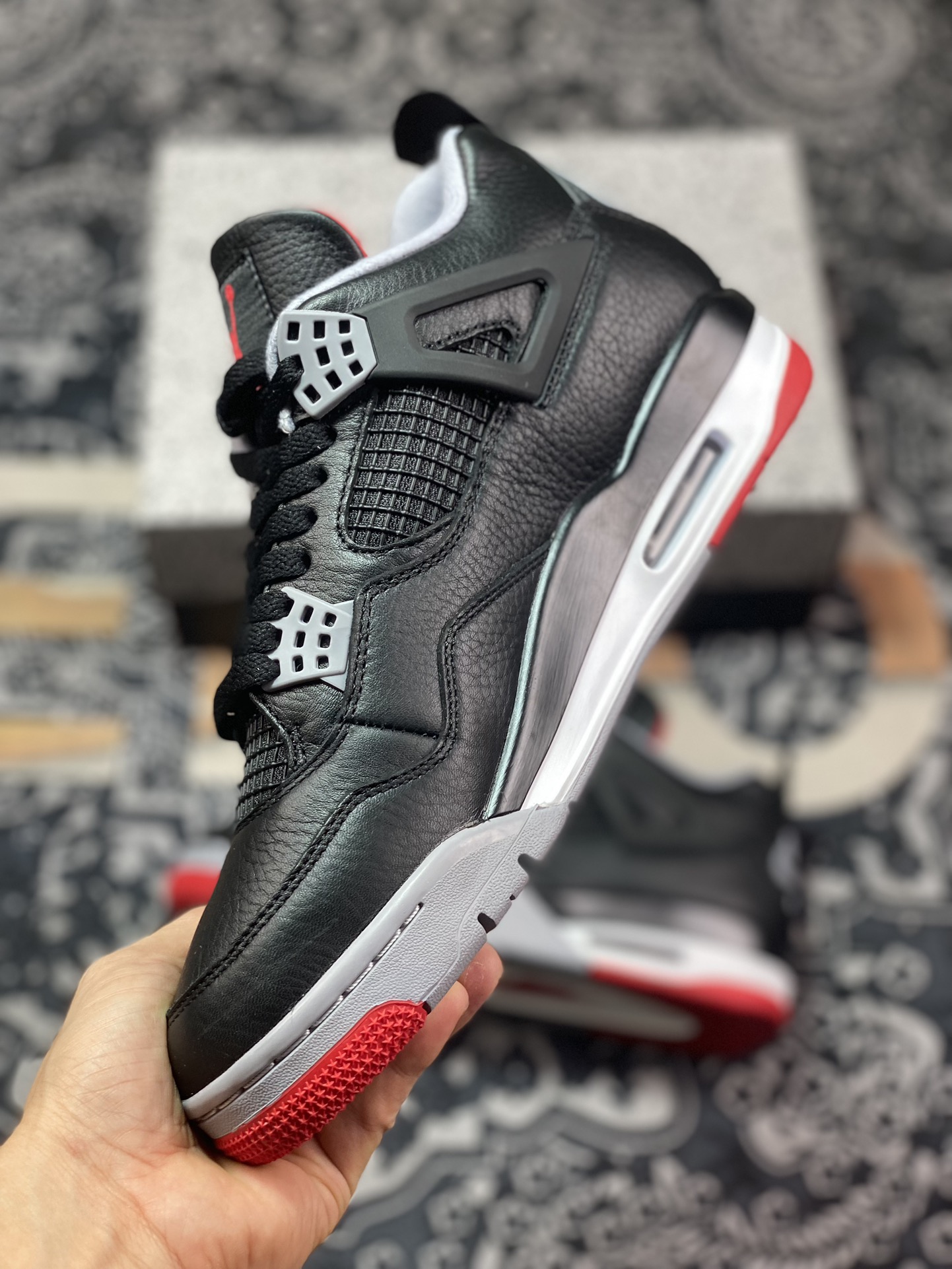 Air Jordan 4 Retro ”Bred Reimagined” 2024版 黑红 FV5029-006