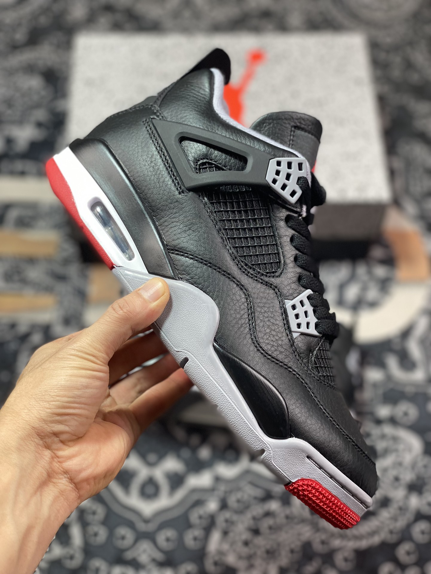 Air Jordan 4 Retro ”Bred Reimagined” 2024版 黑红 FV5029-006