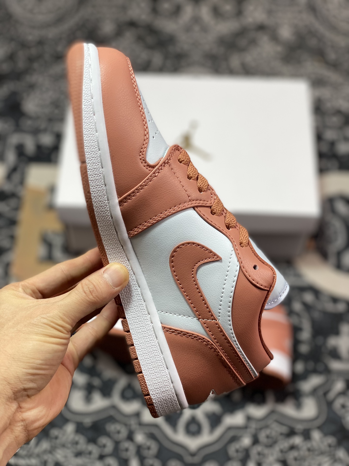 200 Air Jordan 1 Low 橙粉白 DC0774-080