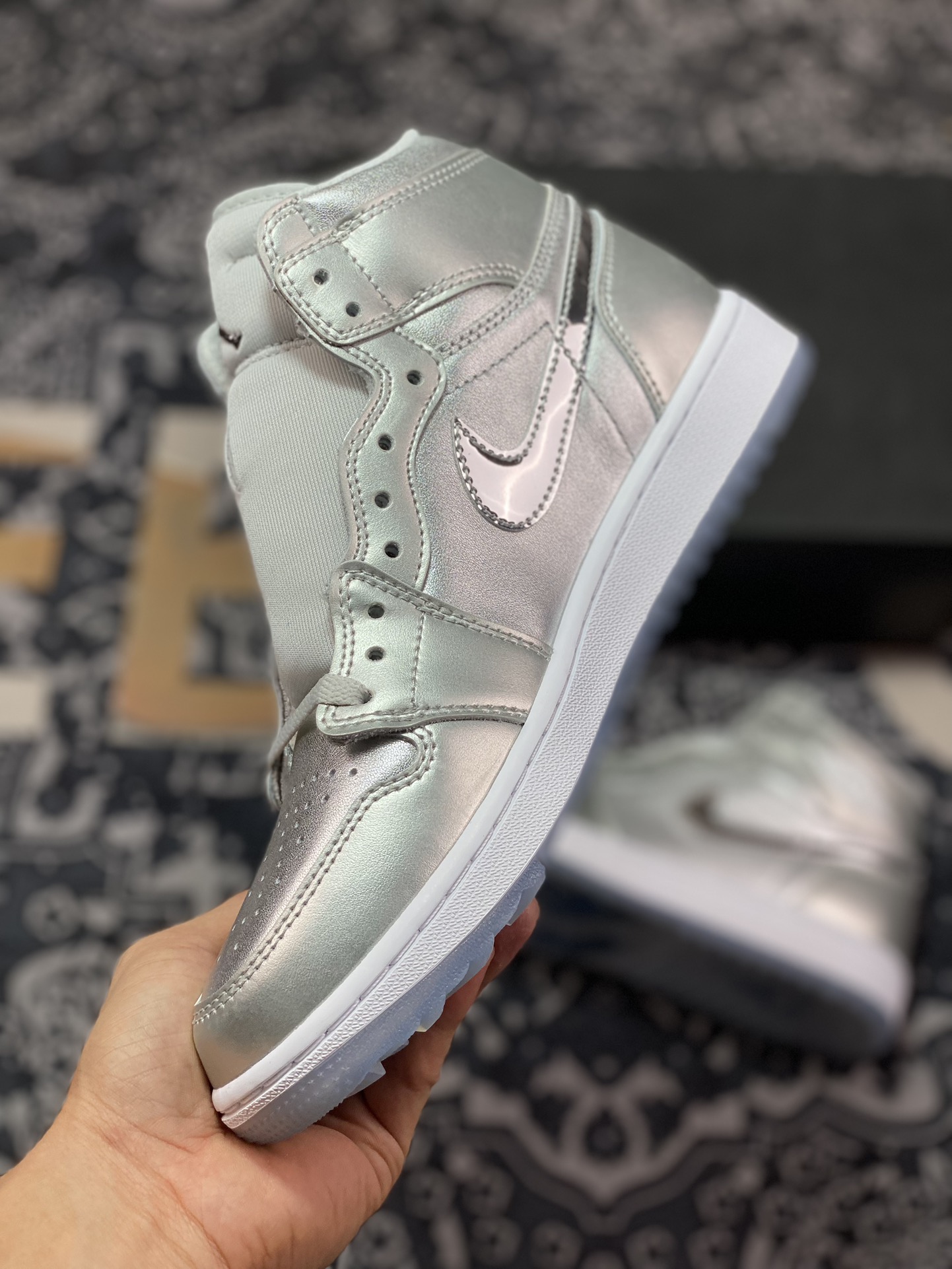 280 Air Jordan 1 High Golf AJ1 乔1高尔夫联名 白银 高帮篮球鞋 FD6815-001