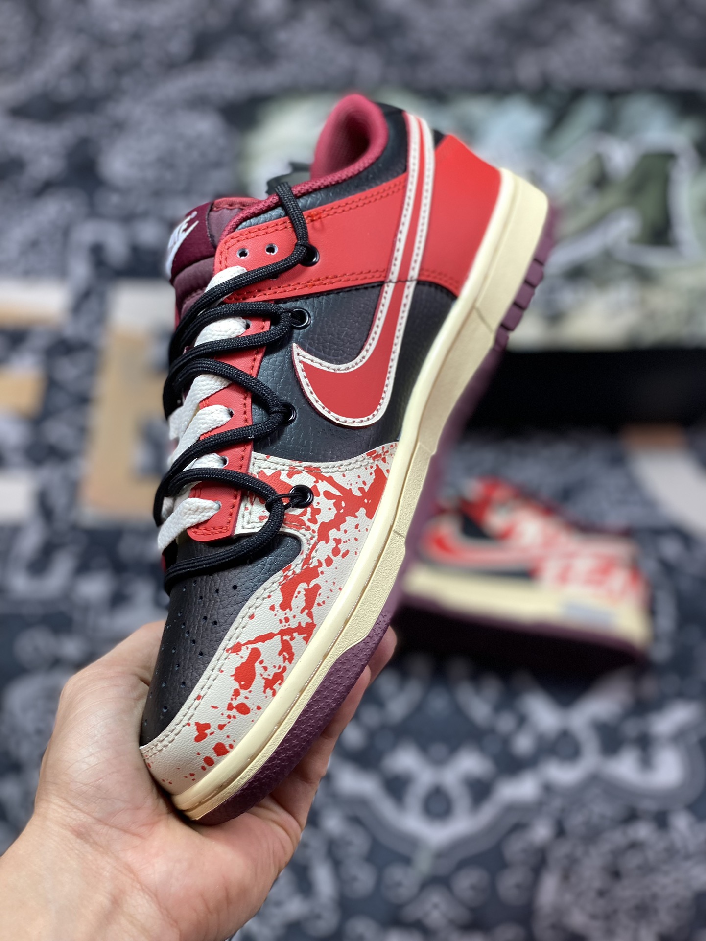 240 耐克Nike SB Dunk Low Lot"Violence Aesthetics"扣篮系列低帮板鞋“黑红暴力美学涂鸦绑绳”DJ6188-600