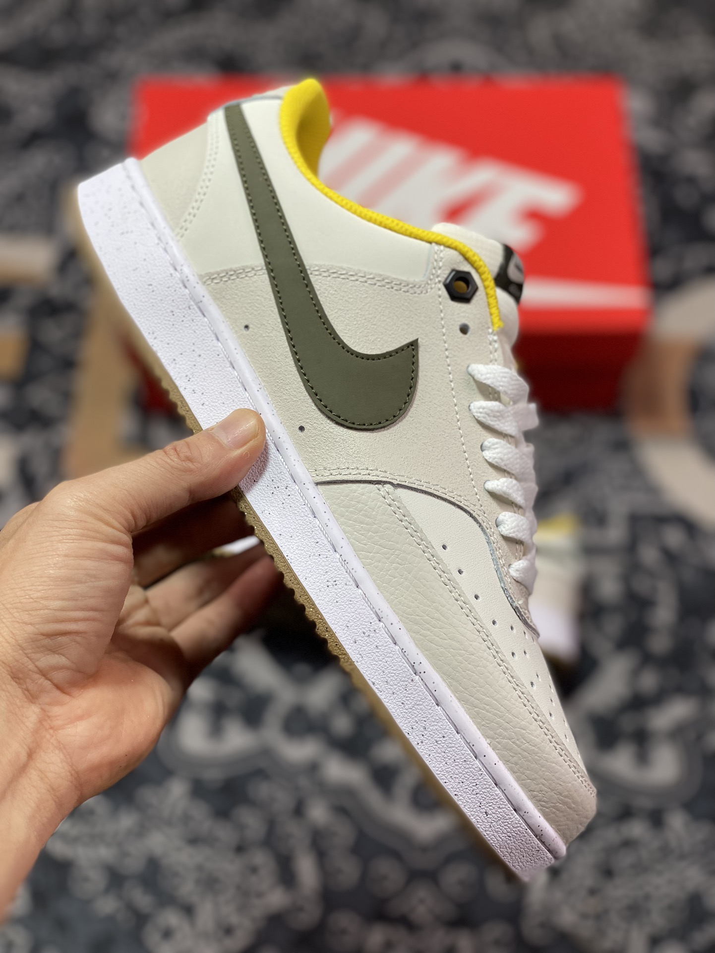 200 Nike  Court Vision Low 灰黑黄 FV3630-131