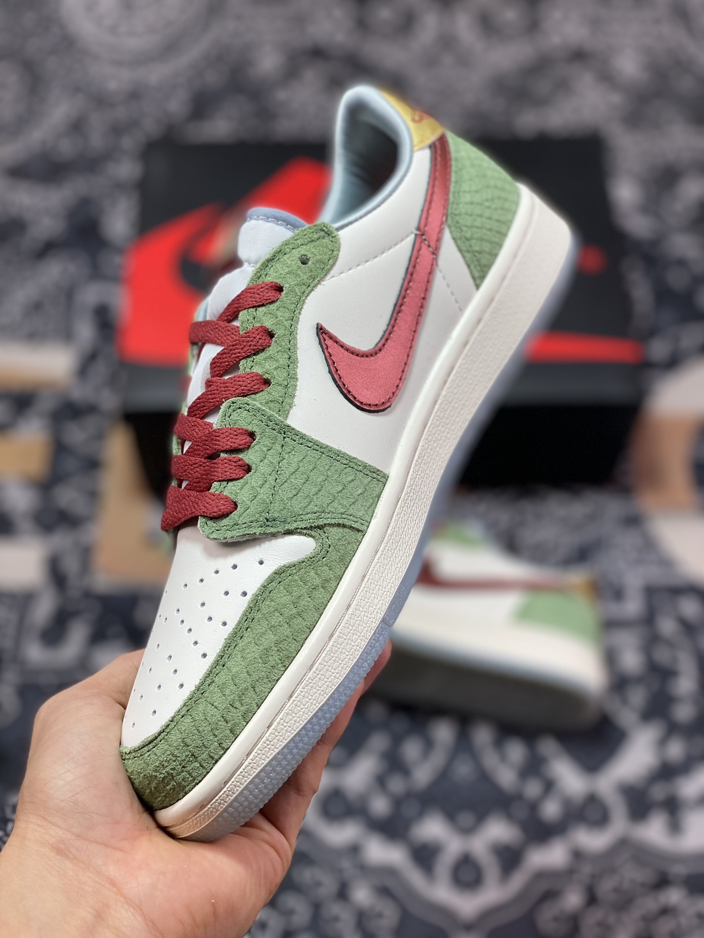 200 Air Jordan 1 Low 龙年限定 白绿红 FN3727-100