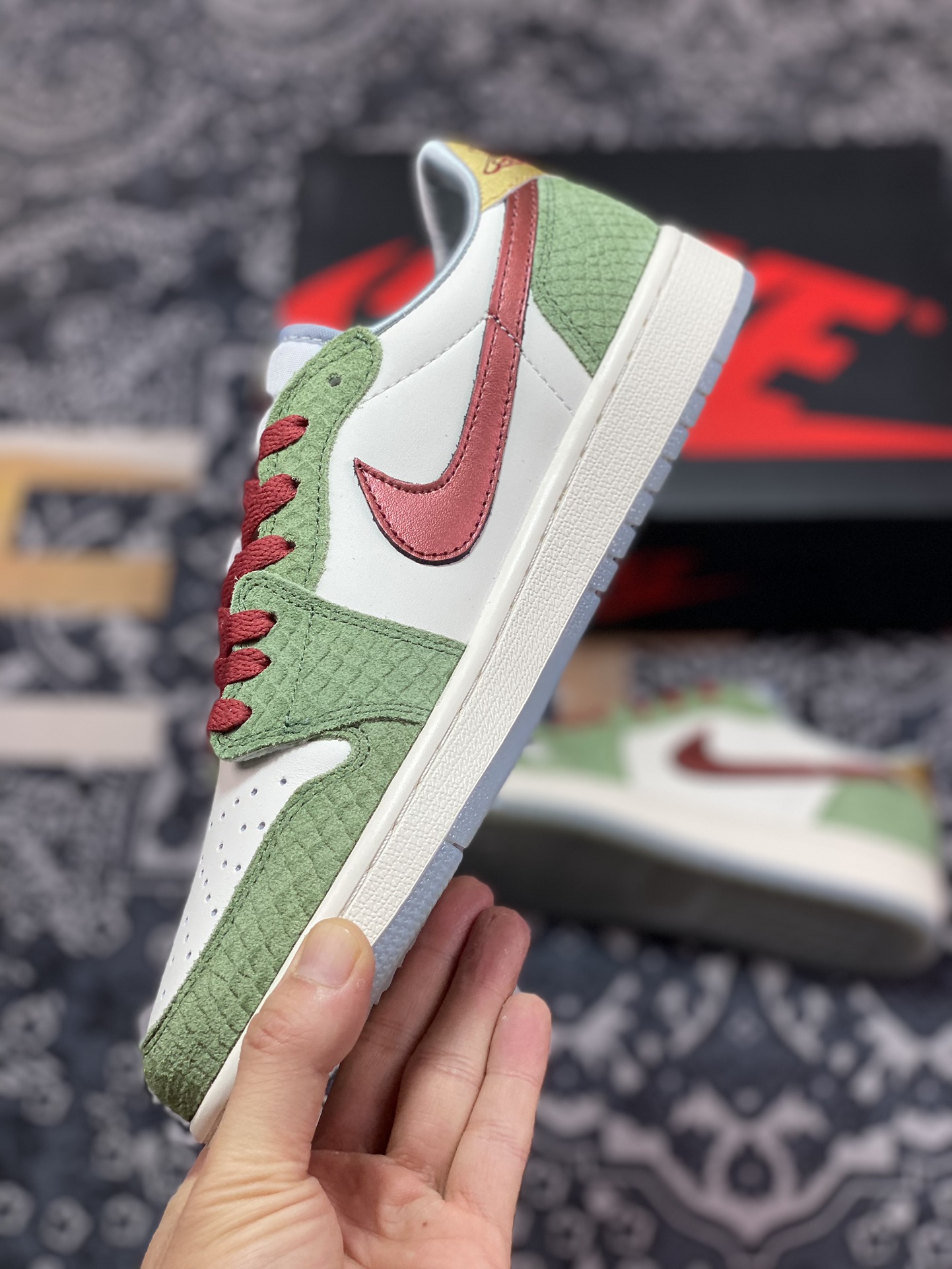 200 Air Jordan 1 Low 龙年限定 白绿红 FN3727-100