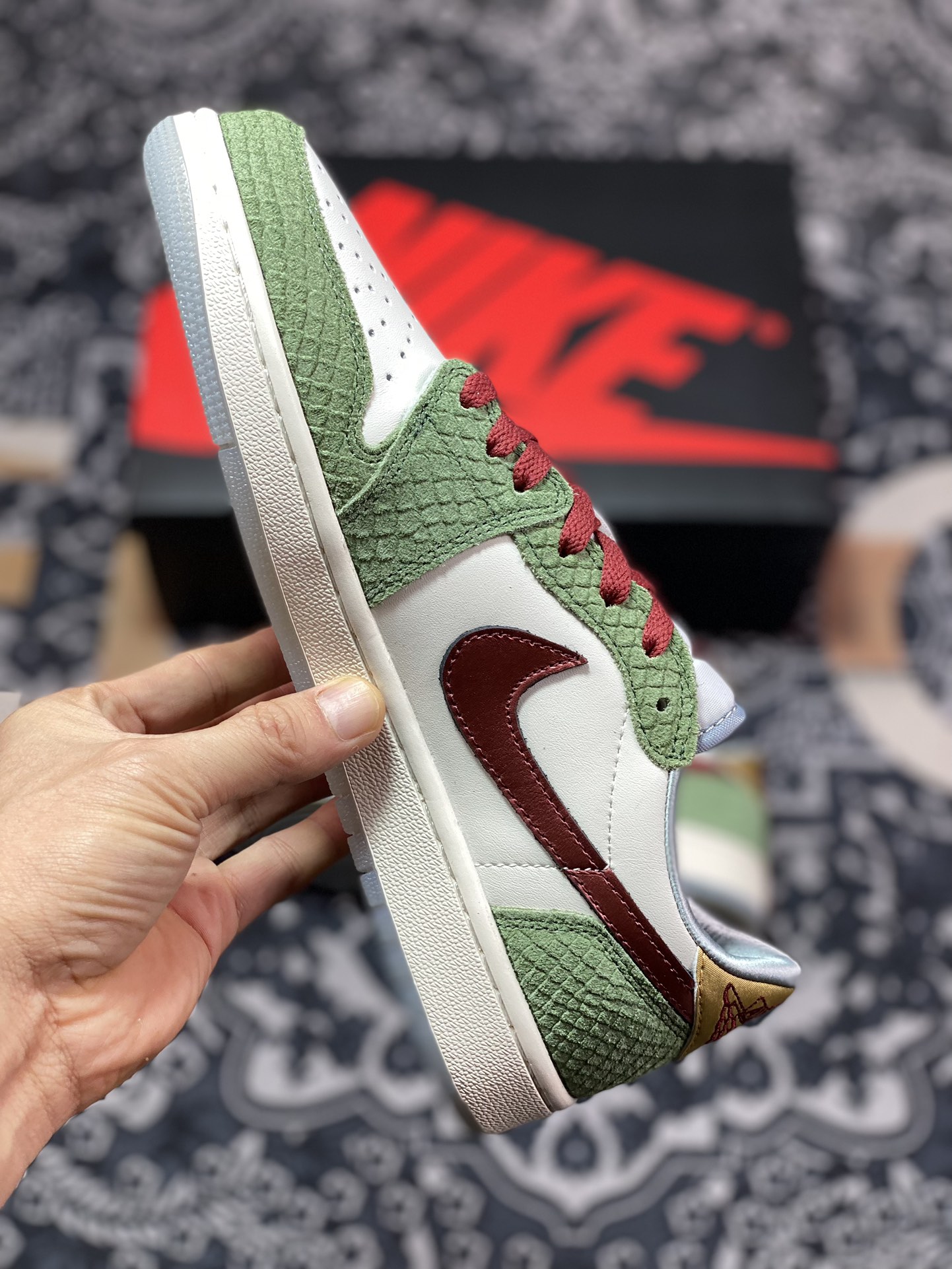 200 Air Jordan 1 Low 龙年限定 白绿红 FN3727-100