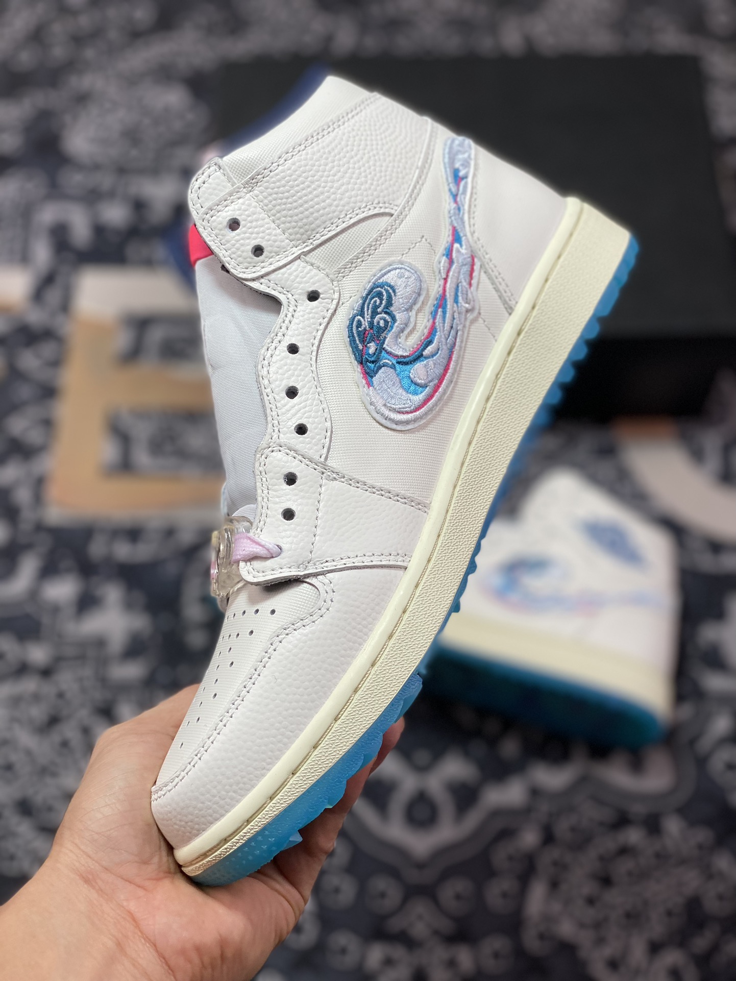 320 Michelle Wie Westt x Nike Air Jordan 1 High Golf"Pebble Beach"AJ1乔丹运动鞋“米白蓝粉高尔夫”FV3565-100