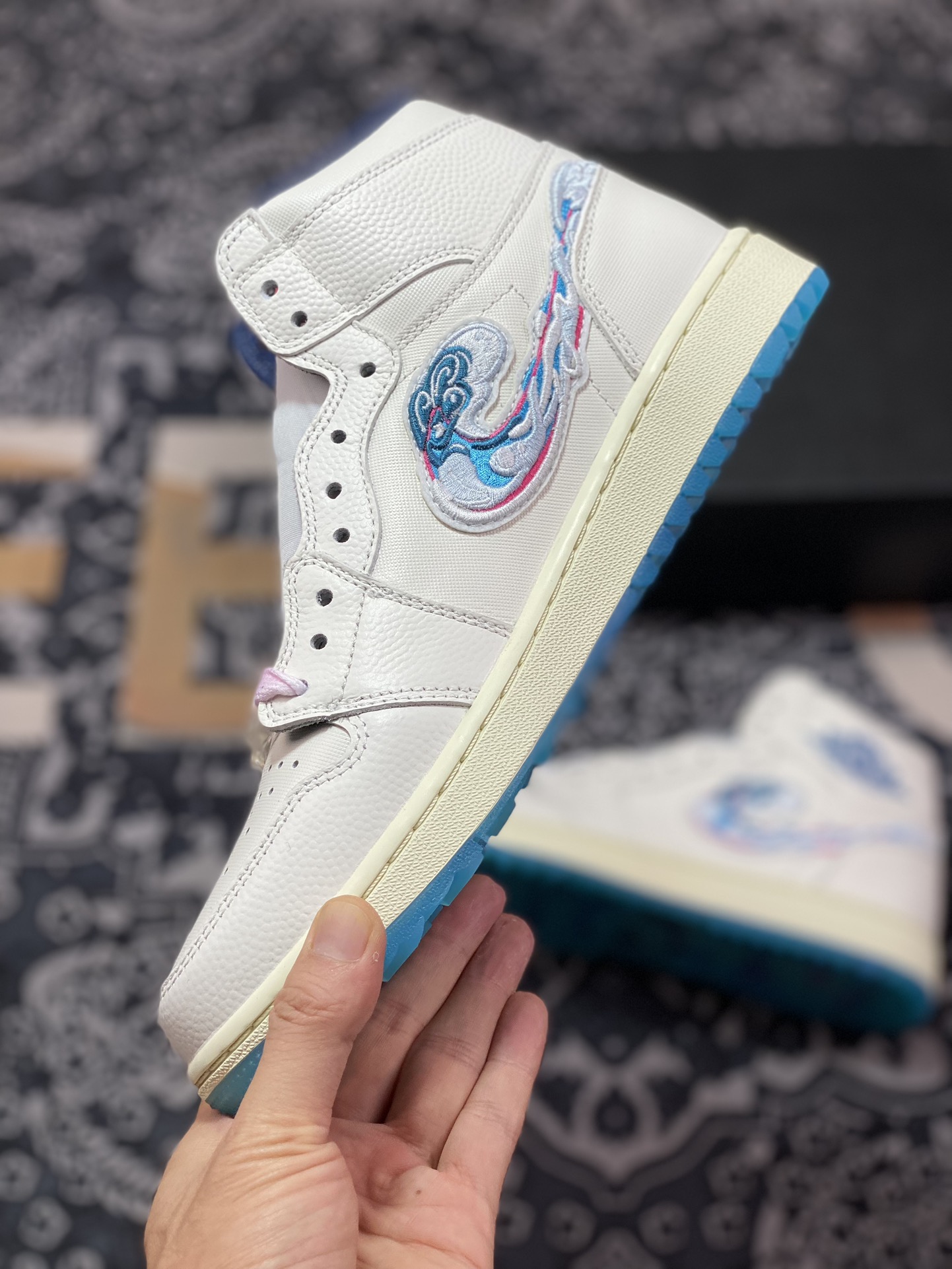 320 Michelle Wie Westt x Nike Air Jordan 1 High Golf"Pebble Beach"AJ1乔丹运动鞋“米白蓝粉高尔夫”FV3565-100