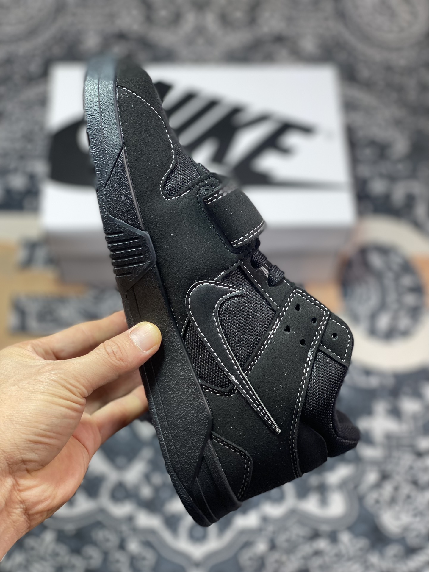 Travis Scott X Nike Jordan Cut The Check”Black”削减篮球鞋“TS联名黑白车线倒钩”FZ8117-010