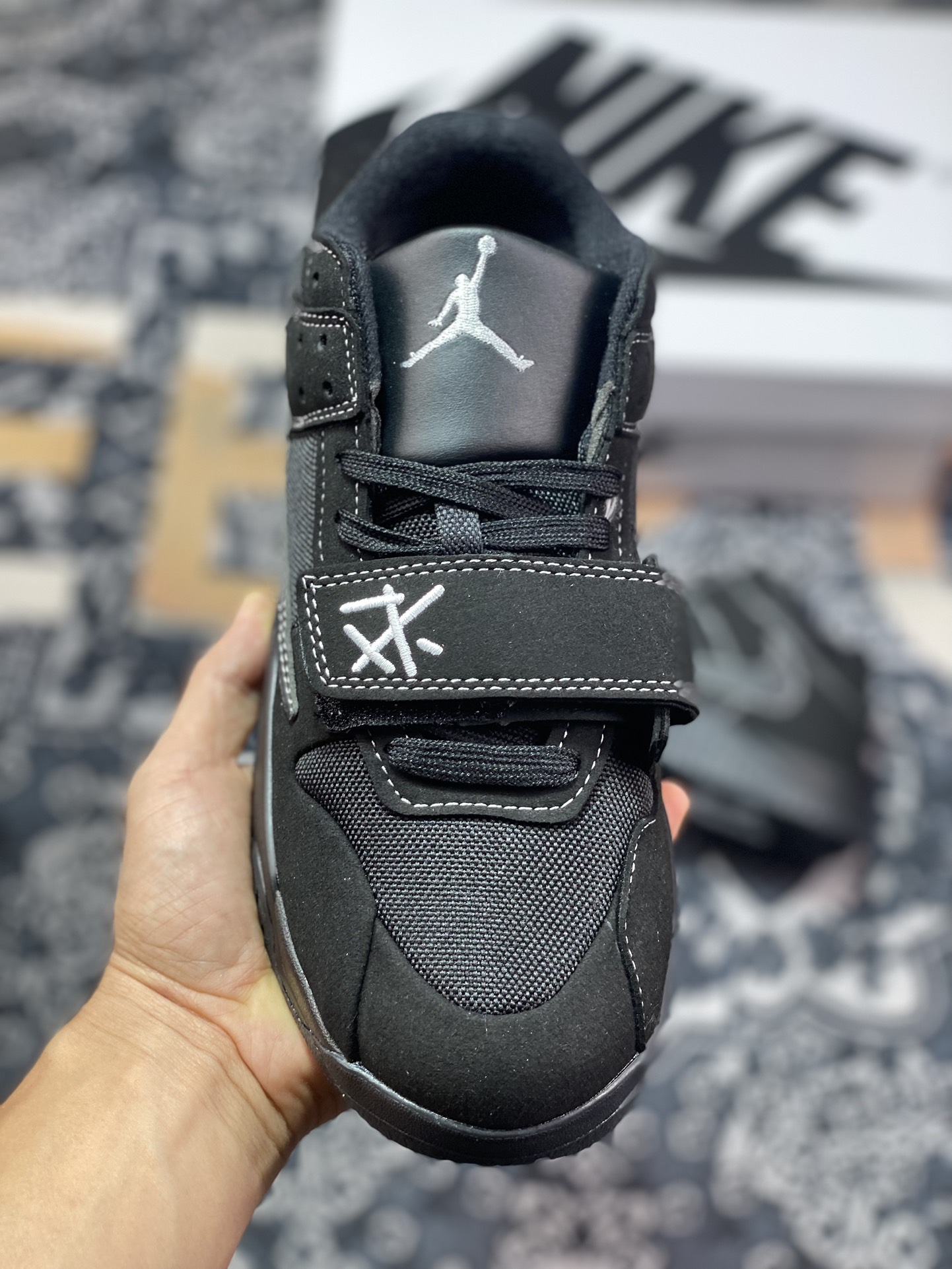 Travis Scott X Nike Jordan Cut The Check”Black”削减篮球鞋“TS联名黑白车线倒钩”FZ8117-010