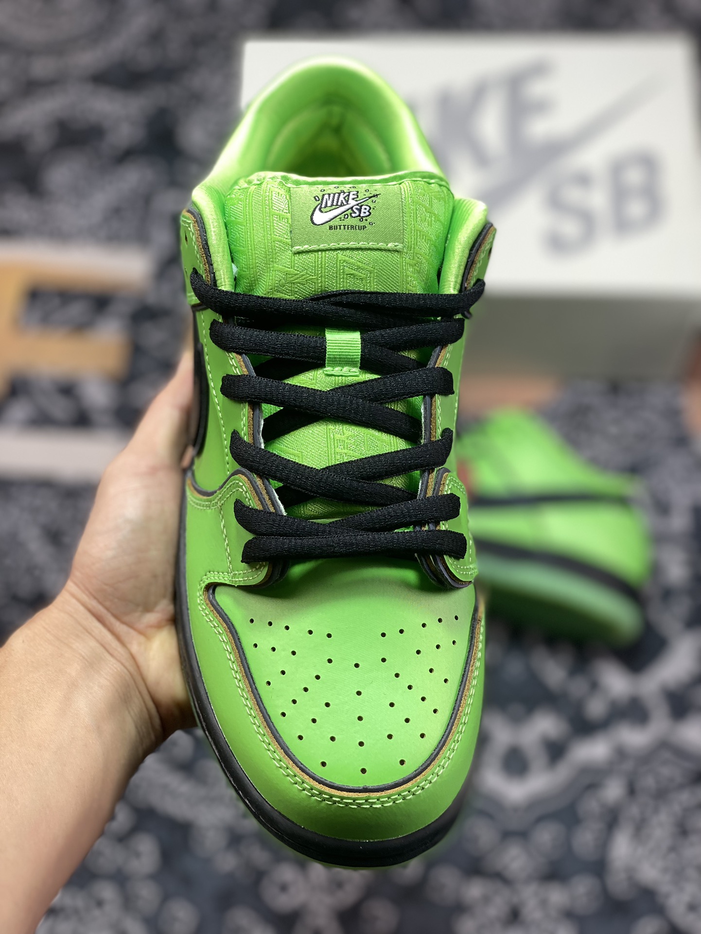 240  The Powerpuff Girl x Nike  Dunk SB Low 飞天小女警联名 FZ8319-300