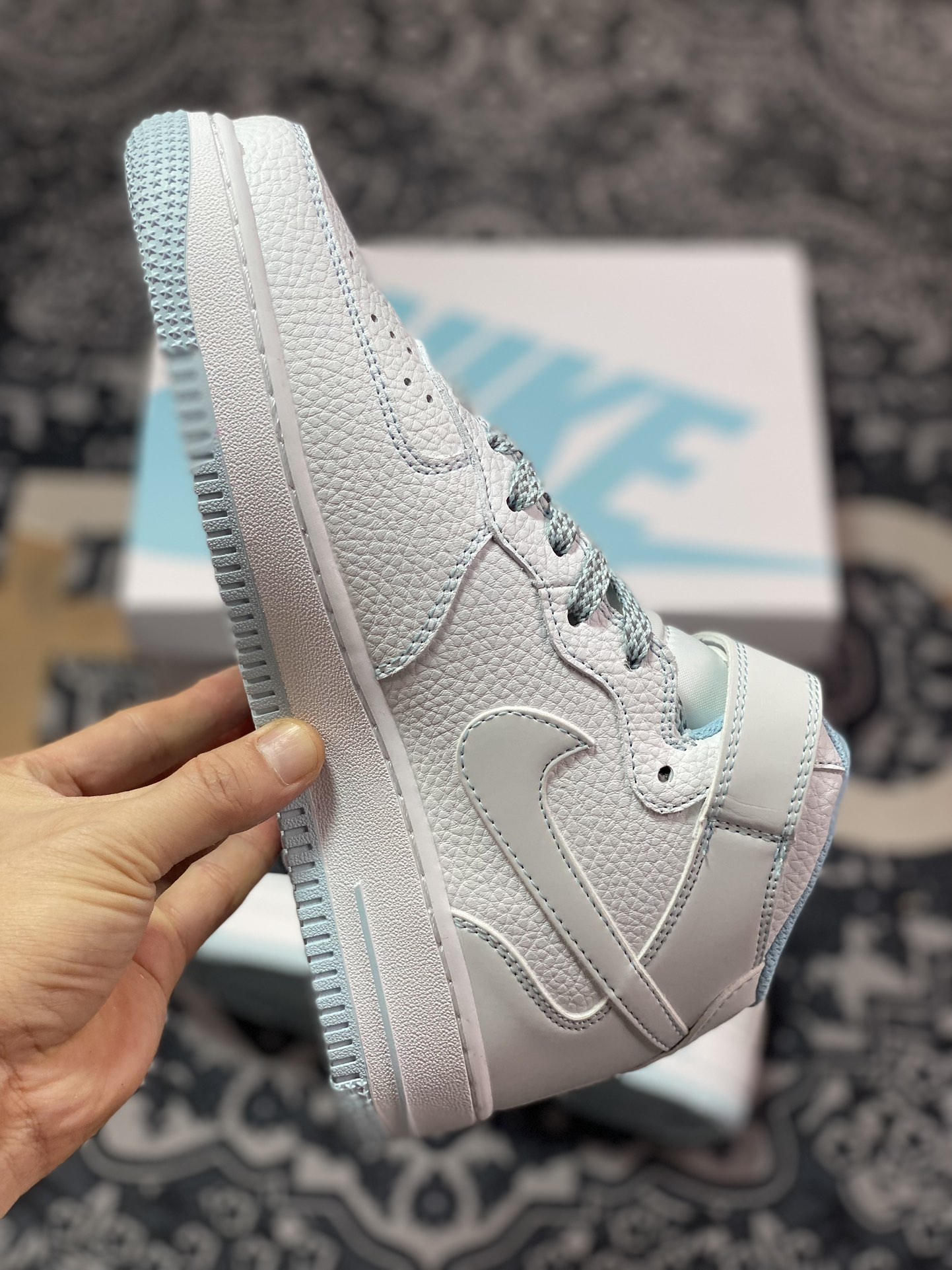 260 Air Force 1'07 Mid 冰蓝满天星 MK0619-255