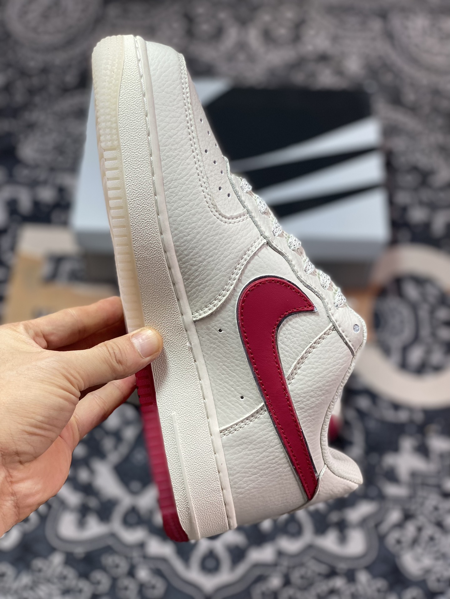 200 UNDEFEATED x Nike Air Force 1′07 Low"Beige/Red/Sliver 3M"空军一号板鞋“米白红银车线五杠印花”BS9055-732