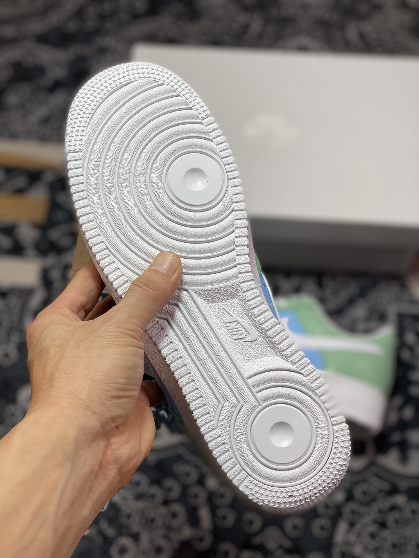 200 耐克Nike Air Force 1 07 Low"Bigniu"空军一号系列板鞋“浅绿蒲公英手绘喷绘”