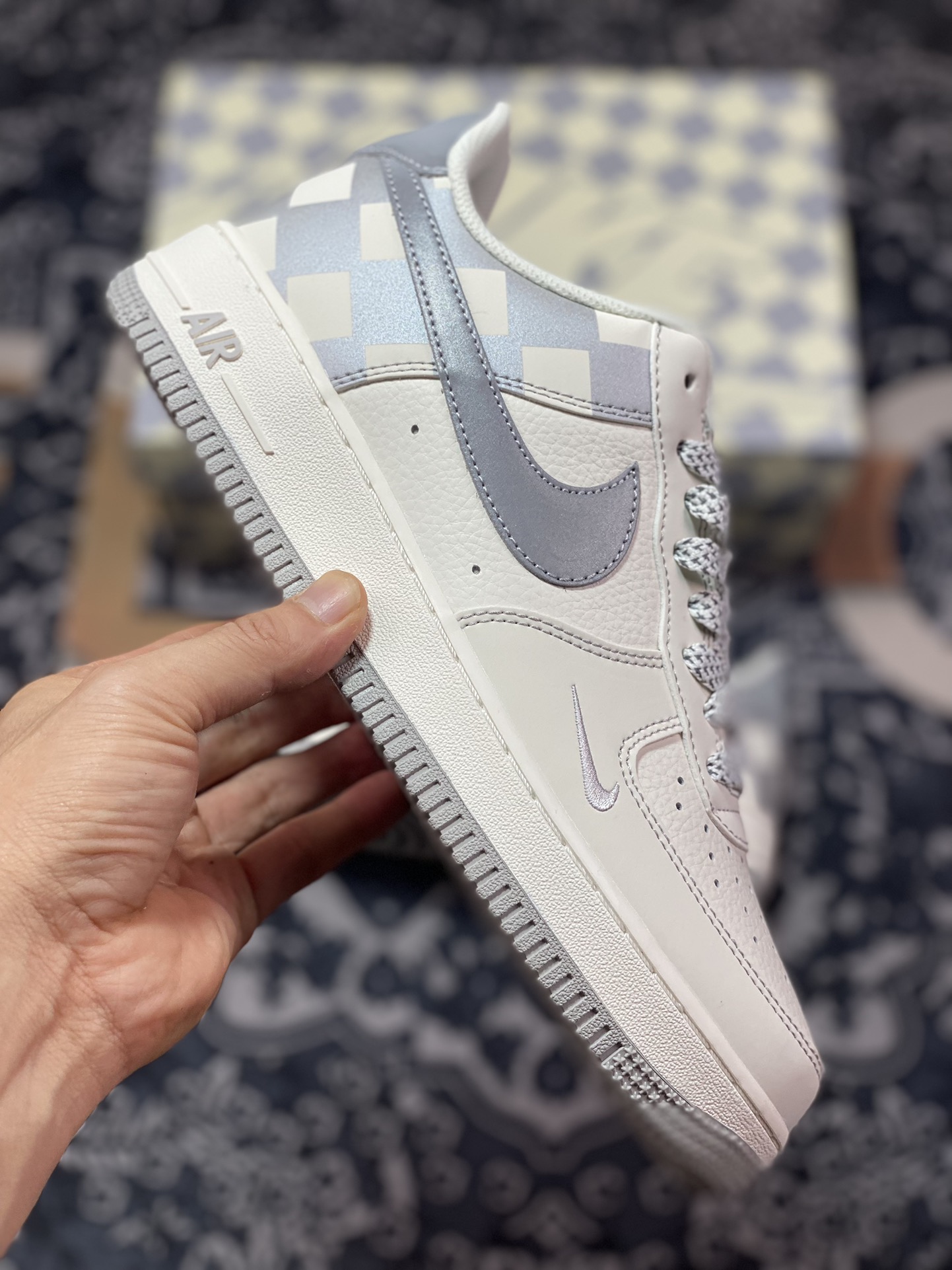 240 Air Force 1'07 Low 米白灰格子 GZ5688-077