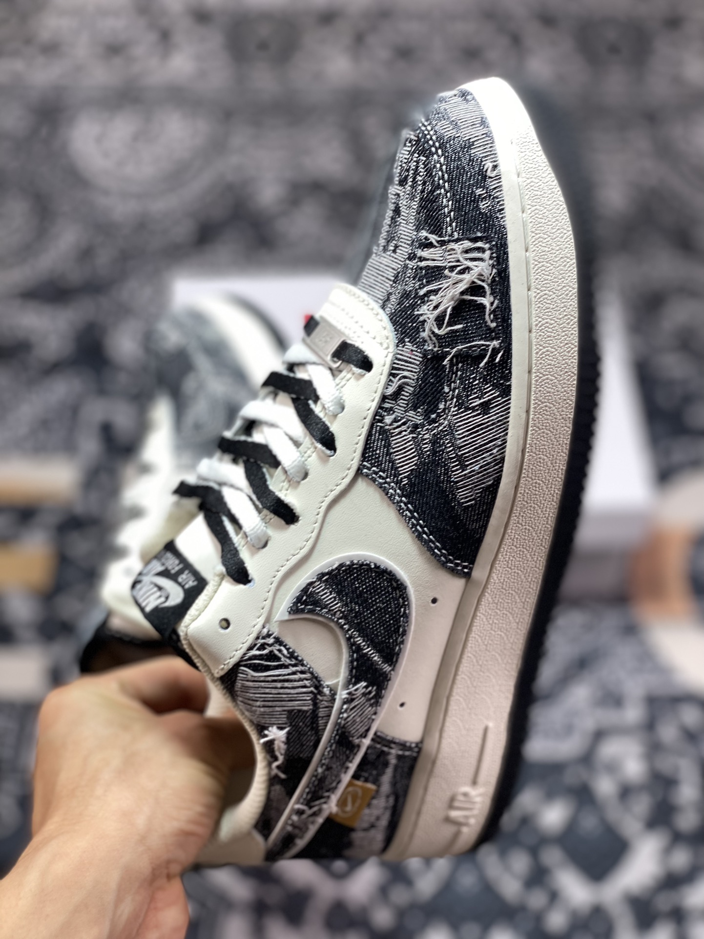 240 耐克Nike Air Force 1′07 Low"Exclusive Denim"空军一号板鞋“黑米白牛仔布补丁”FB0607-066