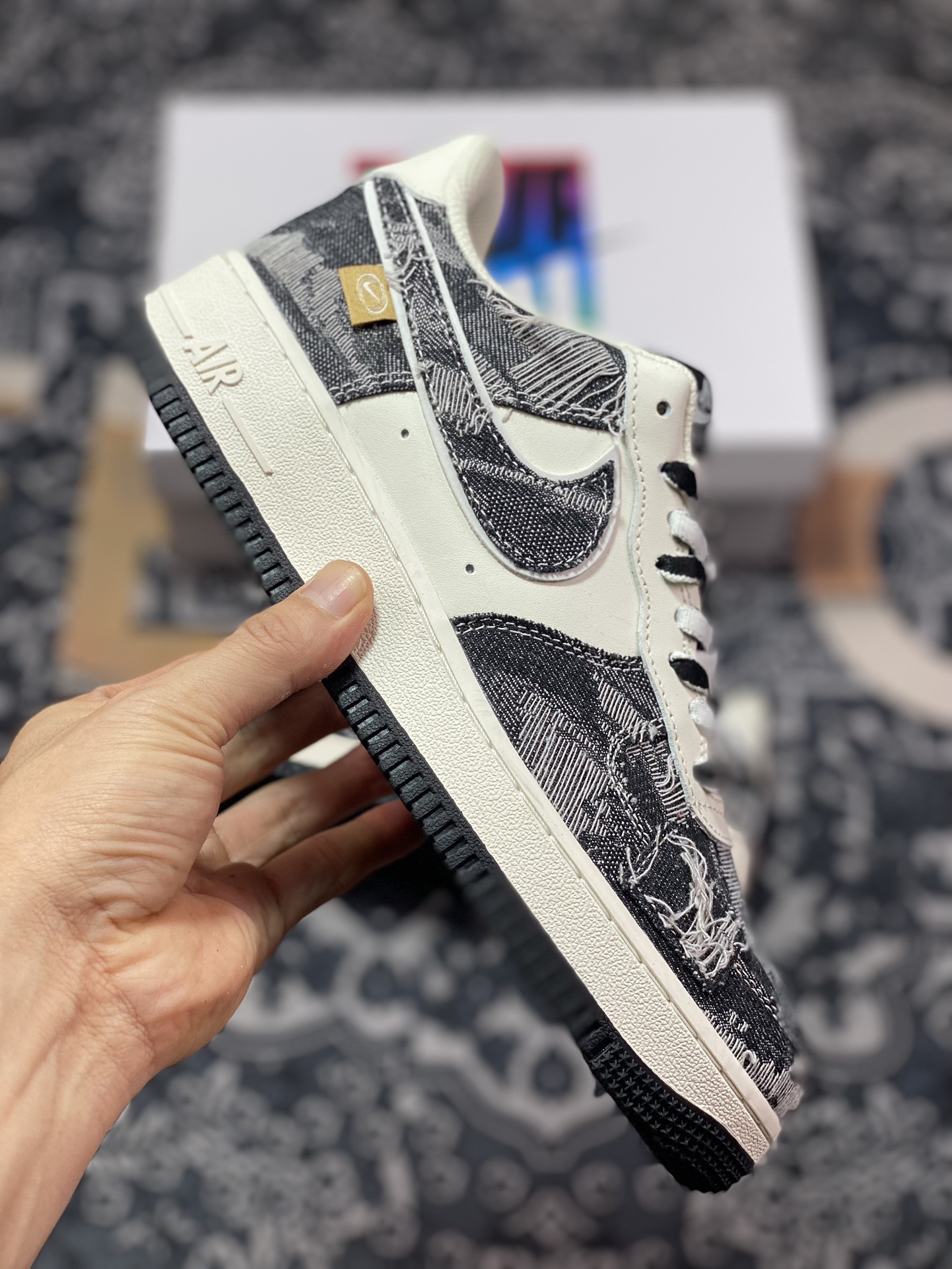 240 耐克Nike Air Force 1′07 Low"Exclusive Denim"空军一号板鞋“黑米白牛仔布补丁”FB0607-066