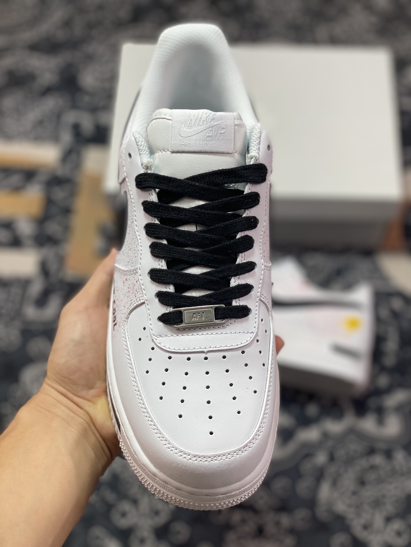 240 Nike Air Force 1 07 LV8"White/Black/Love Story"空军一号板鞋“白黑涂鸦笑脸小权志龙”