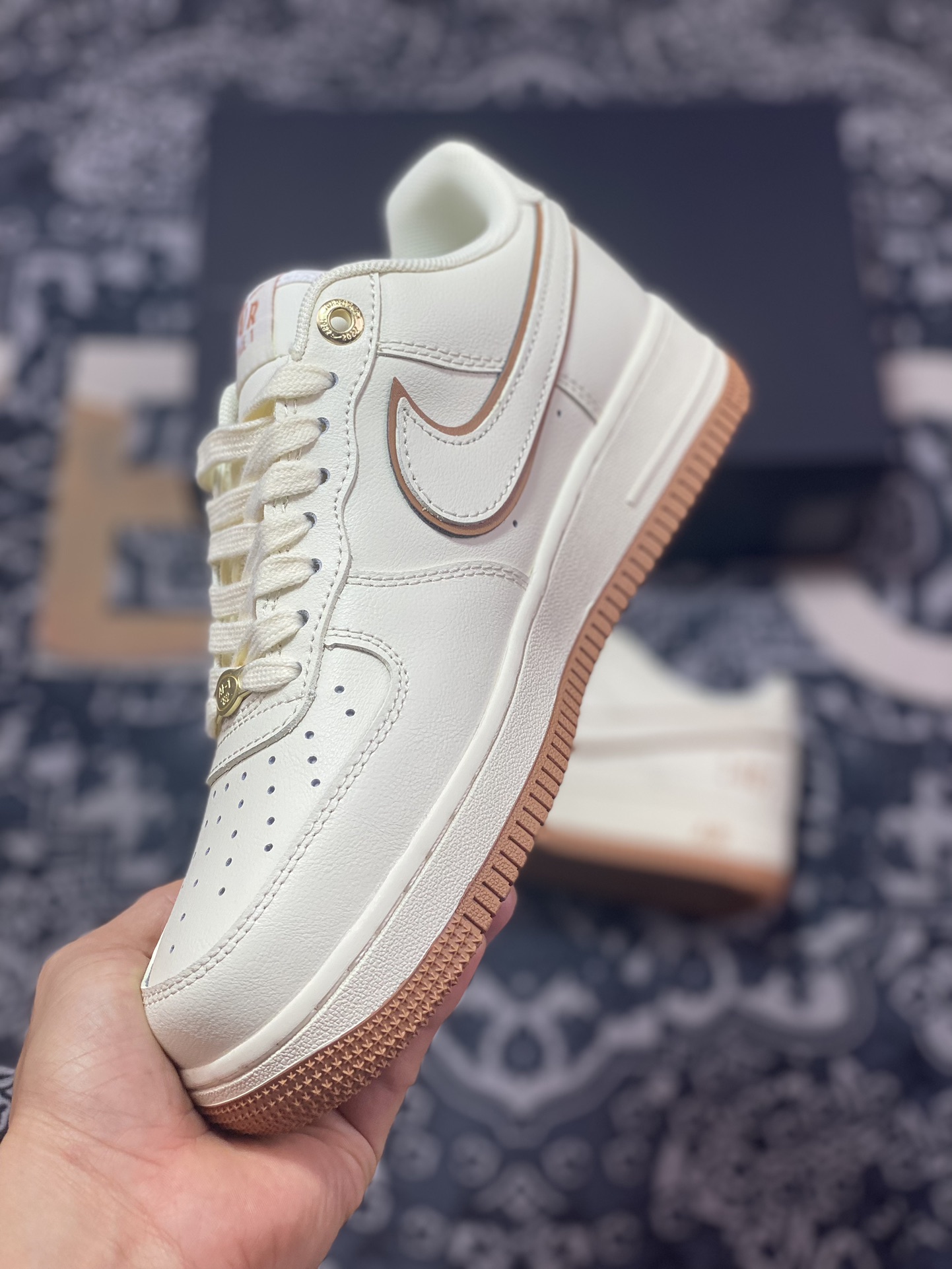 Nike Air Force 1'07”40th Anniversary/Beige/Brown” Air Force One sneakers ”40th Anniversary Edition Beige Brown Hook” DQ7658-109