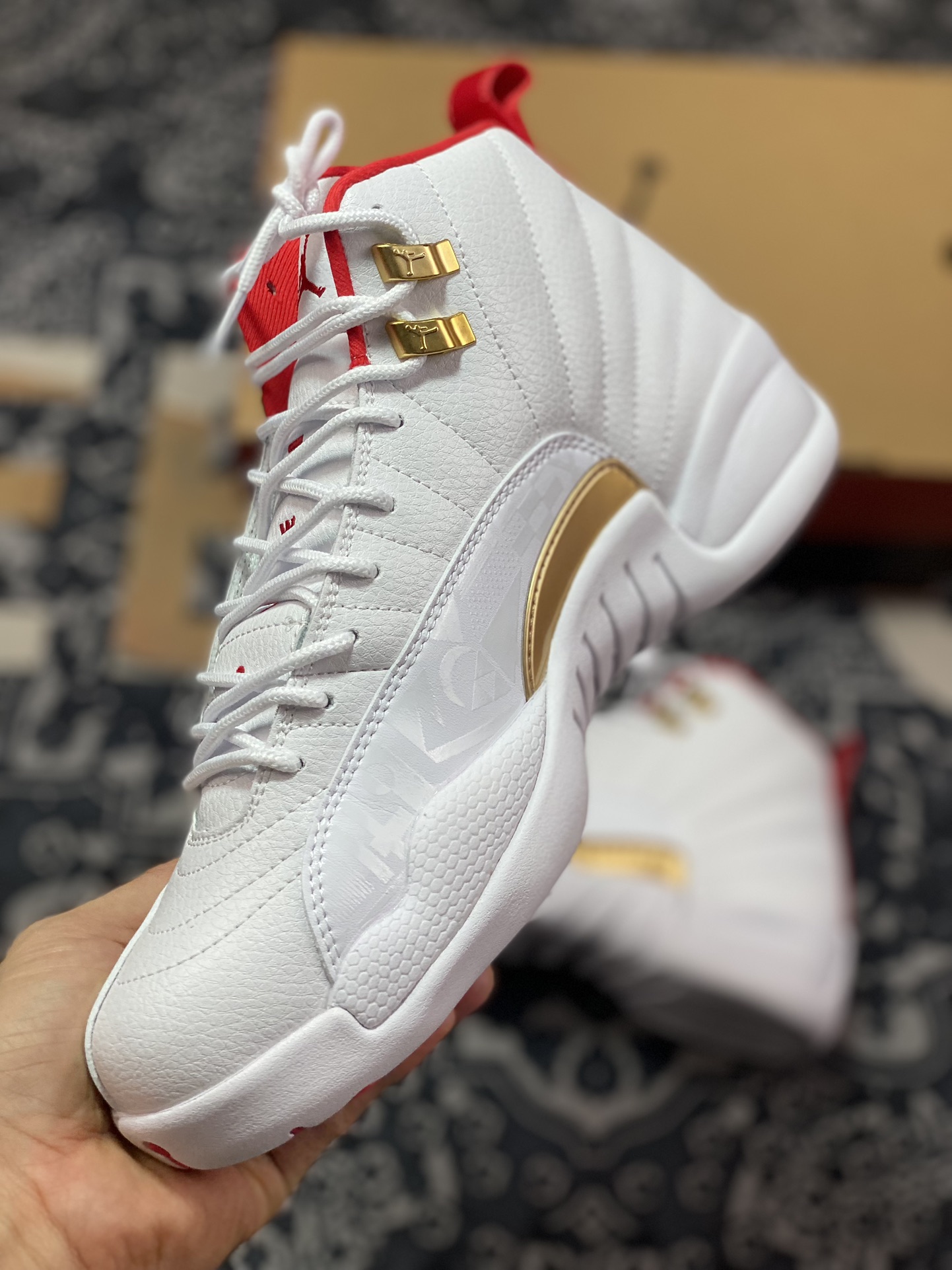 260 Air Jordan 12 x A Ma Maniere "White" 世界杯白红金扣 AJ12乔12 男子文化篮球鞋 130690-107