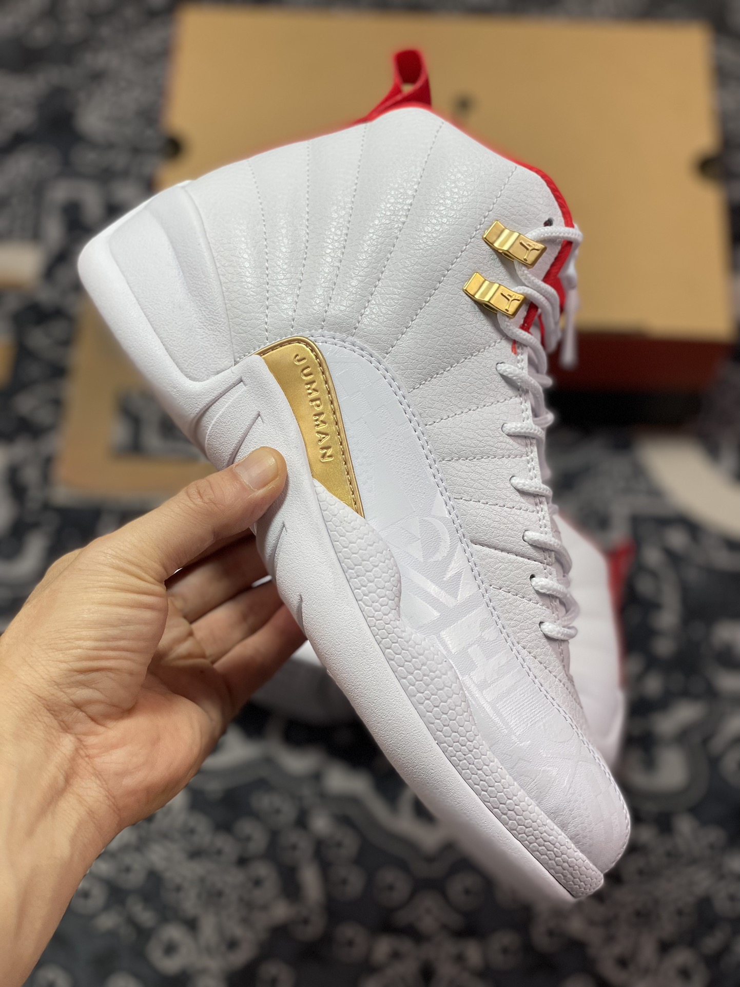 260 Air Jordan 12 x A Ma Maniere "White" 世界杯白红金扣 AJ12乔12 男子文化篮球鞋 130690-107