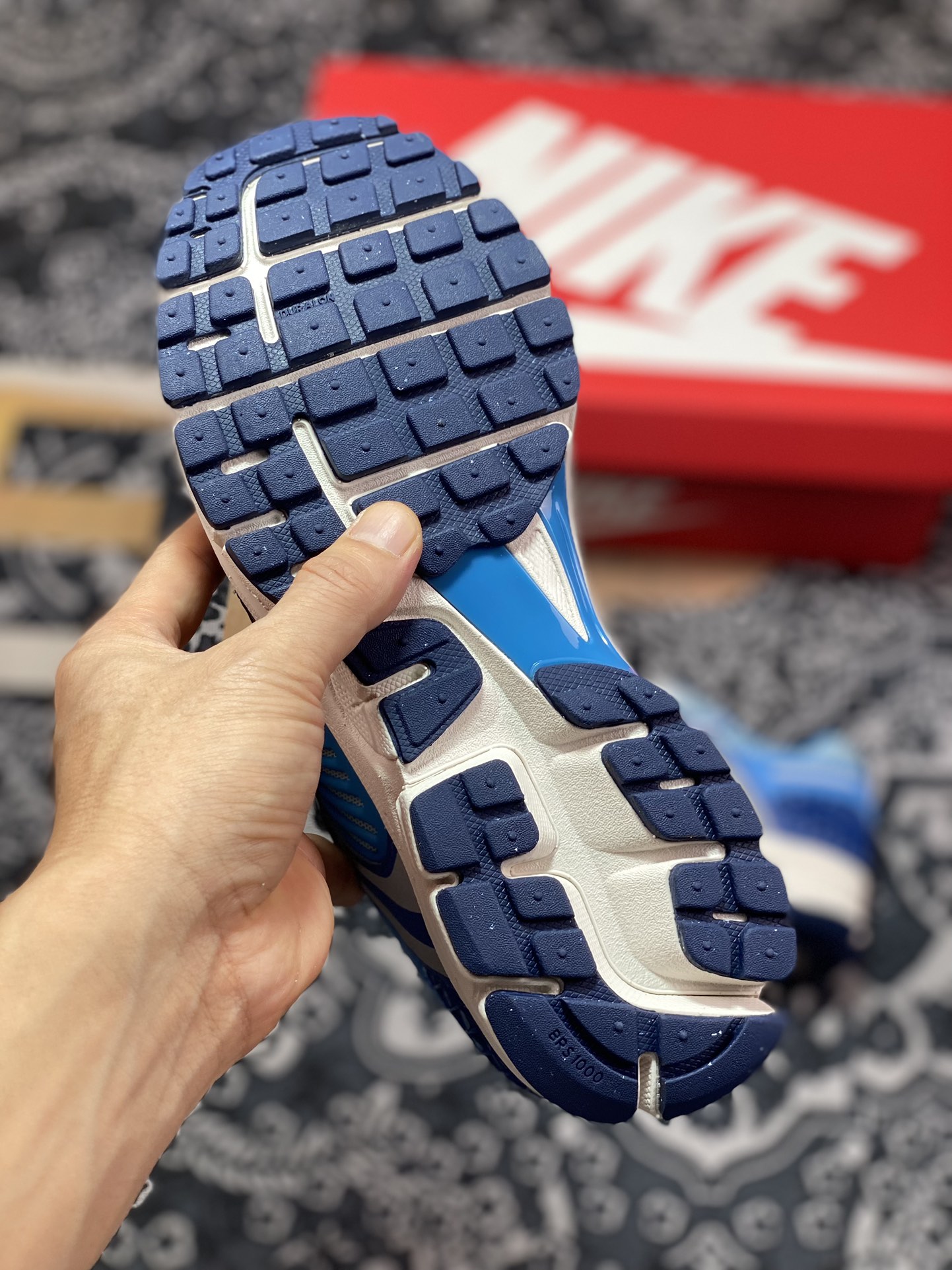 Nike Air Zoom Vomero 5 白蓝 登月5代回弹缓震跑步鞋 FB9149-400