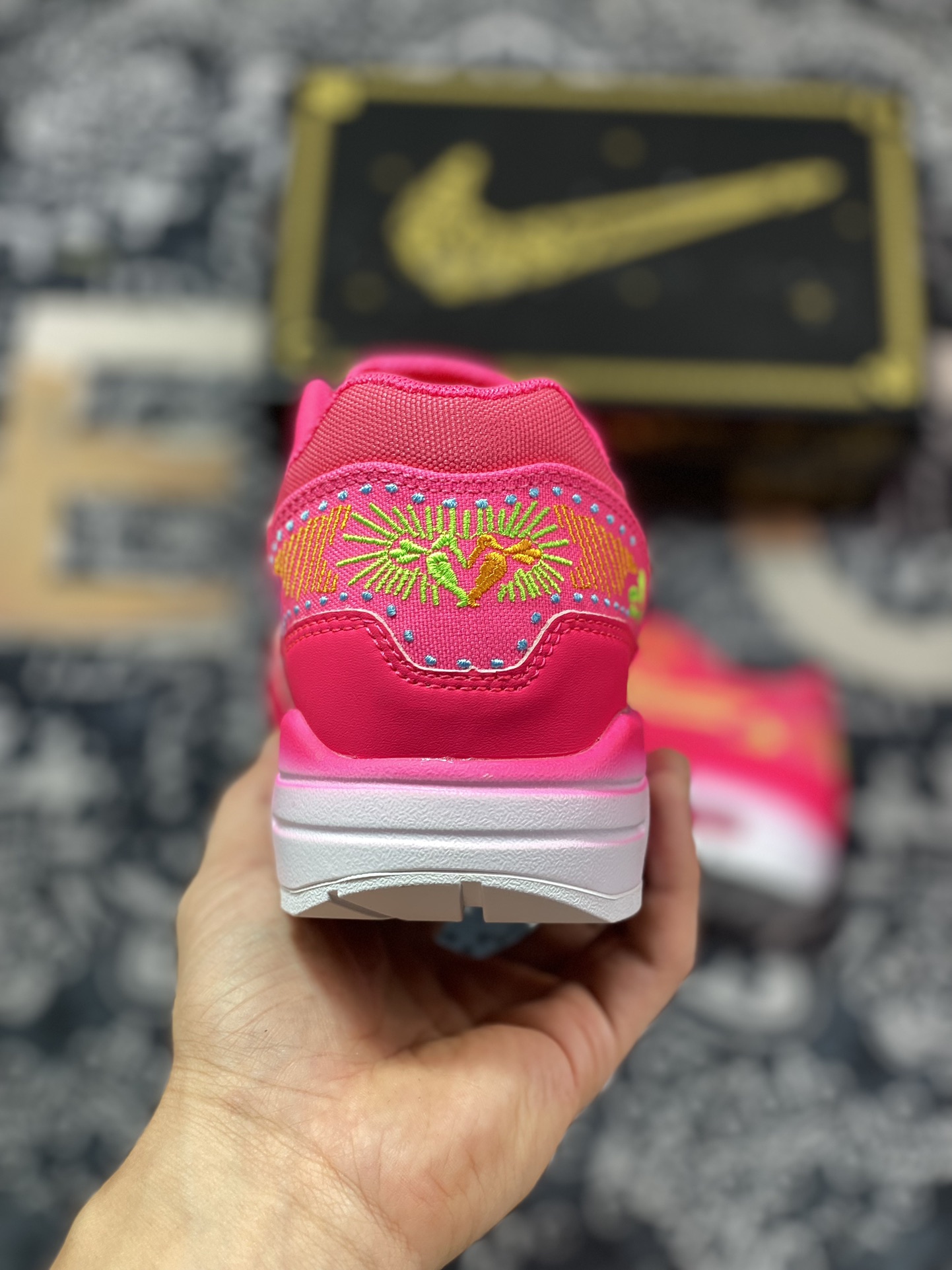 Nike Air Max 1 亡灵节 桃红 FQ8172-645