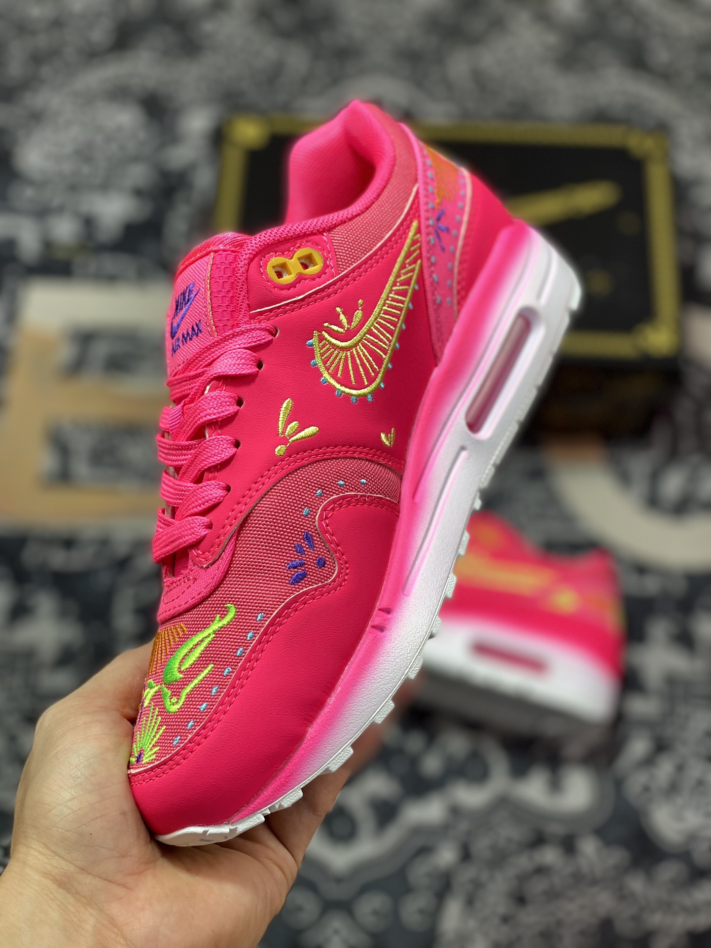 Nike Air Max 1 亡灵节 桃红 FQ8172-645