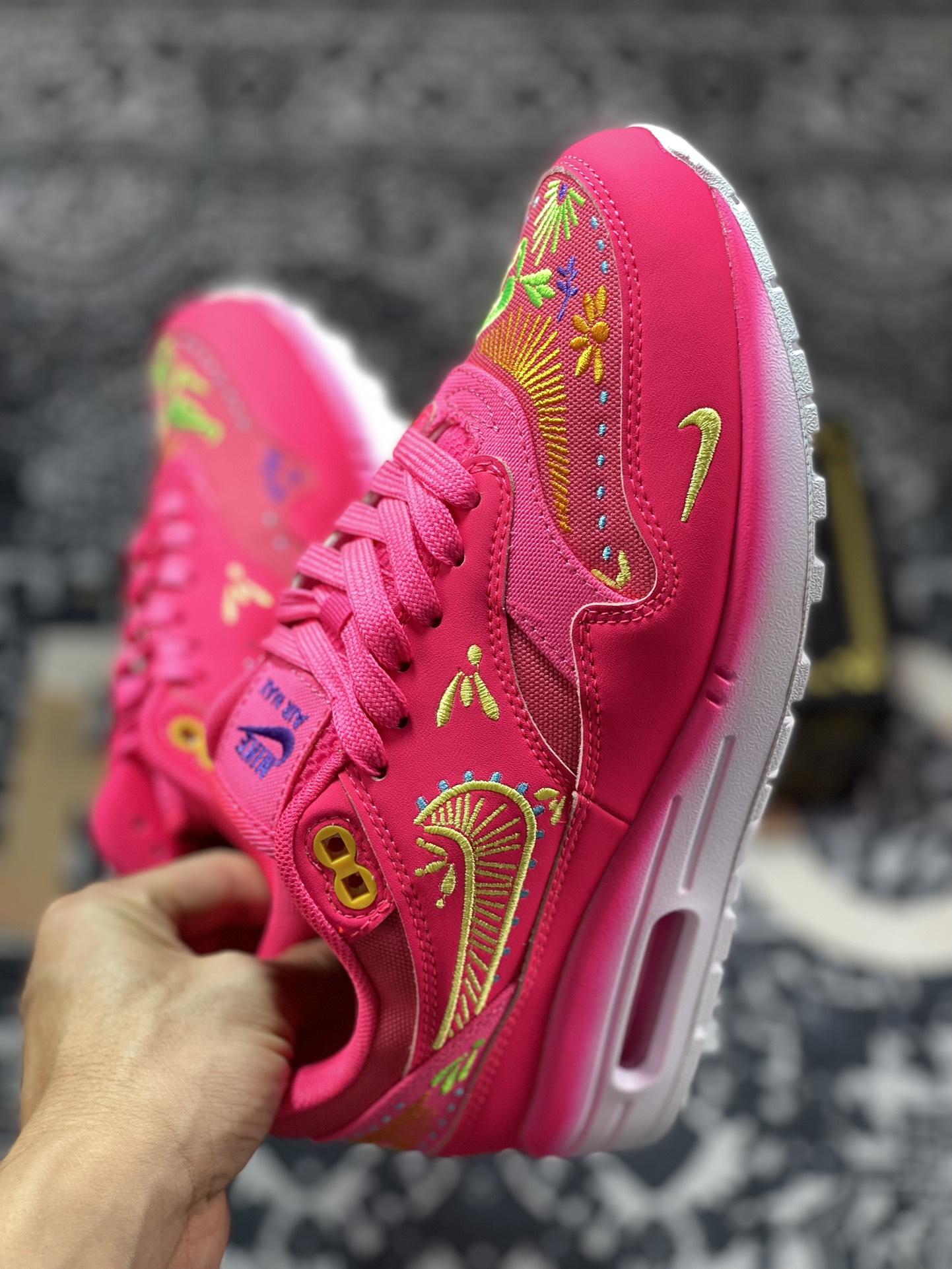 Nike Air Max 1 亡灵节 桃红 FQ8172-645