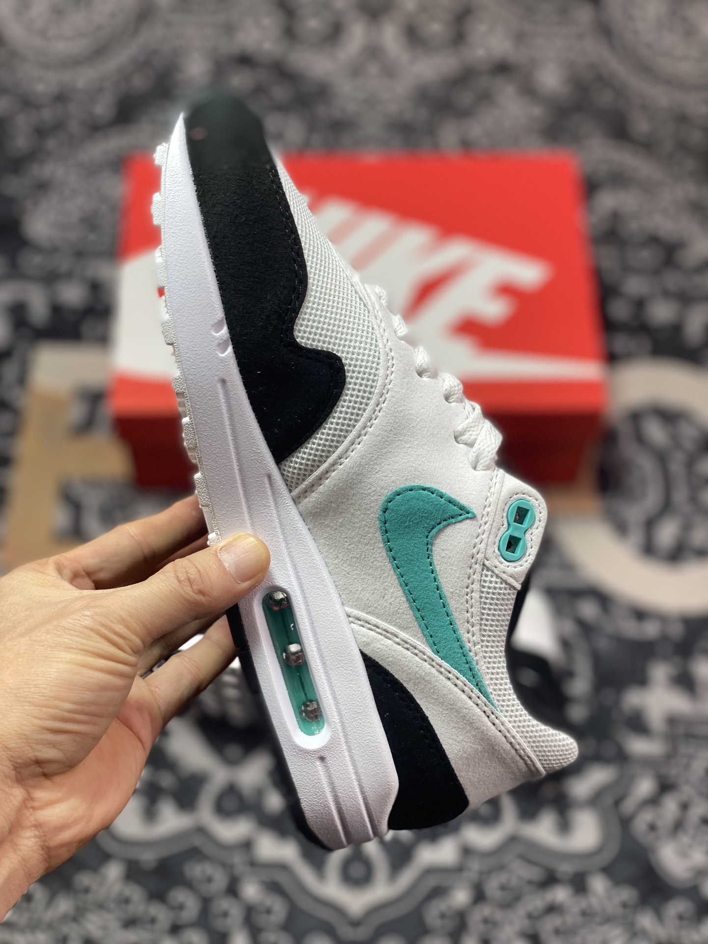 220 Nike  Air Max 1 白黑绿 DZ3307-114