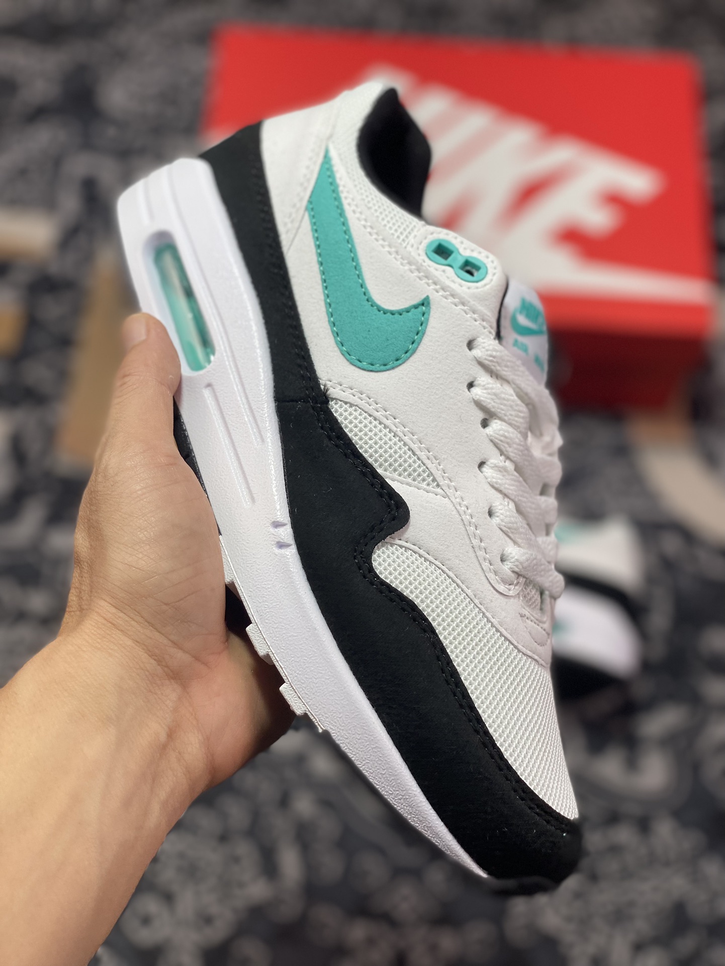 220 Nike  Air Max 1 白黑绿 DZ3307-114