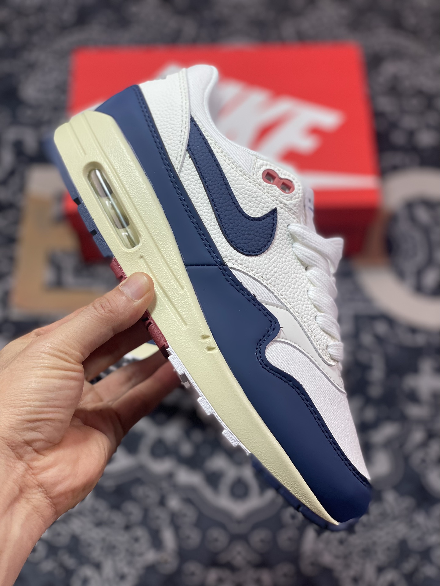 220 Nike  Air Max 1 白深蓝 FD2370-110