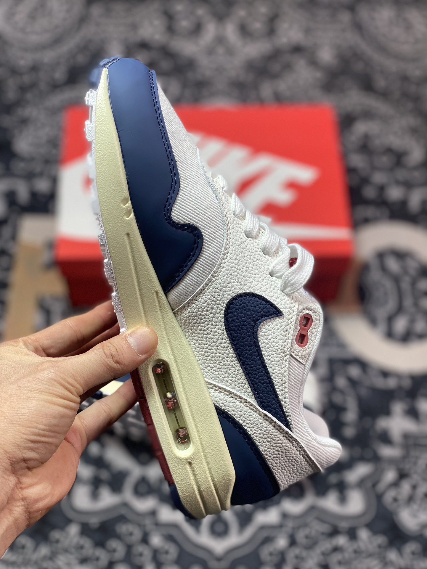 220 Nike  Air Max 1 白深蓝 FD2370-110