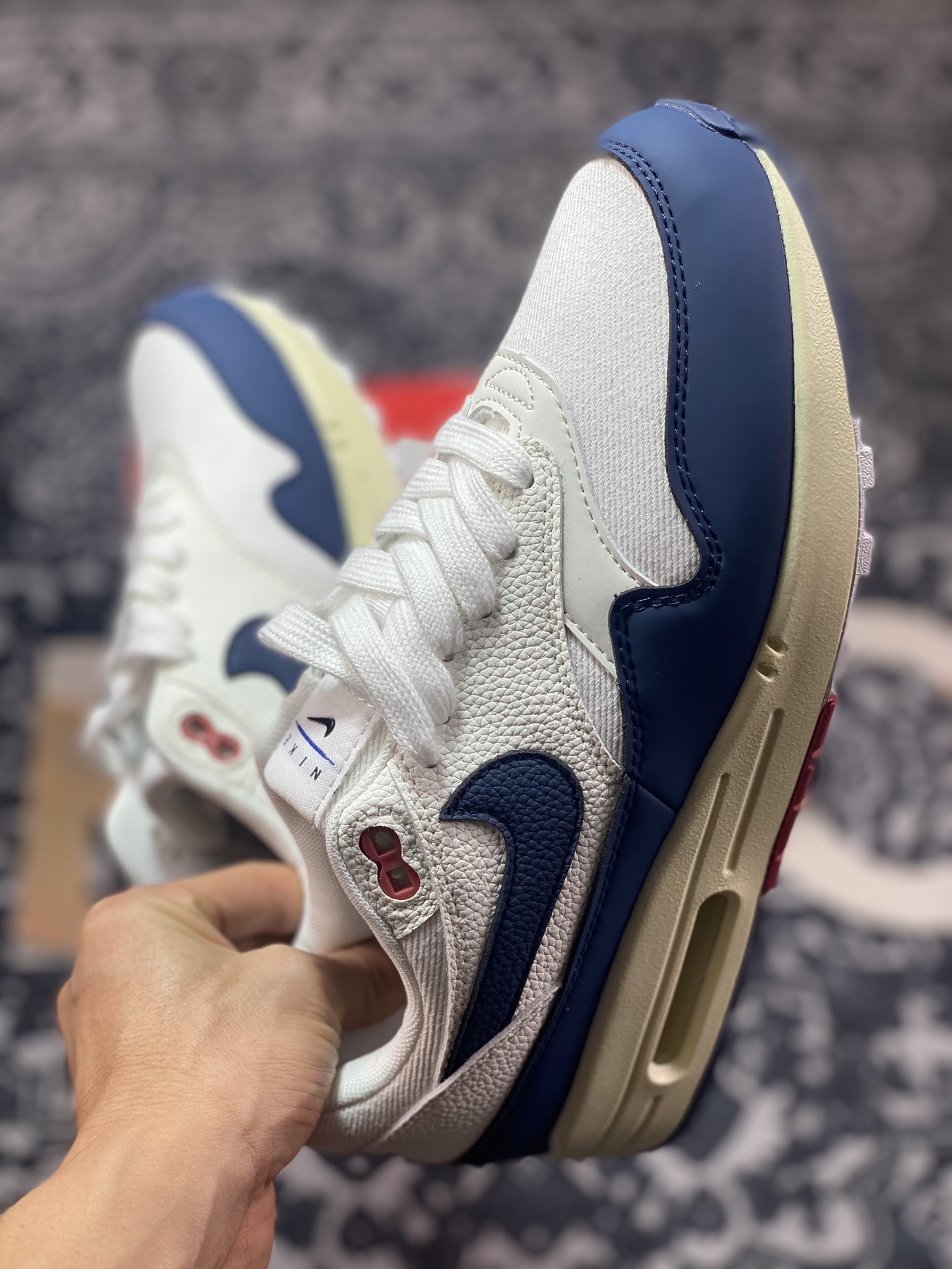 220 Nike  Air Max 1 白深蓝 FD2370-110