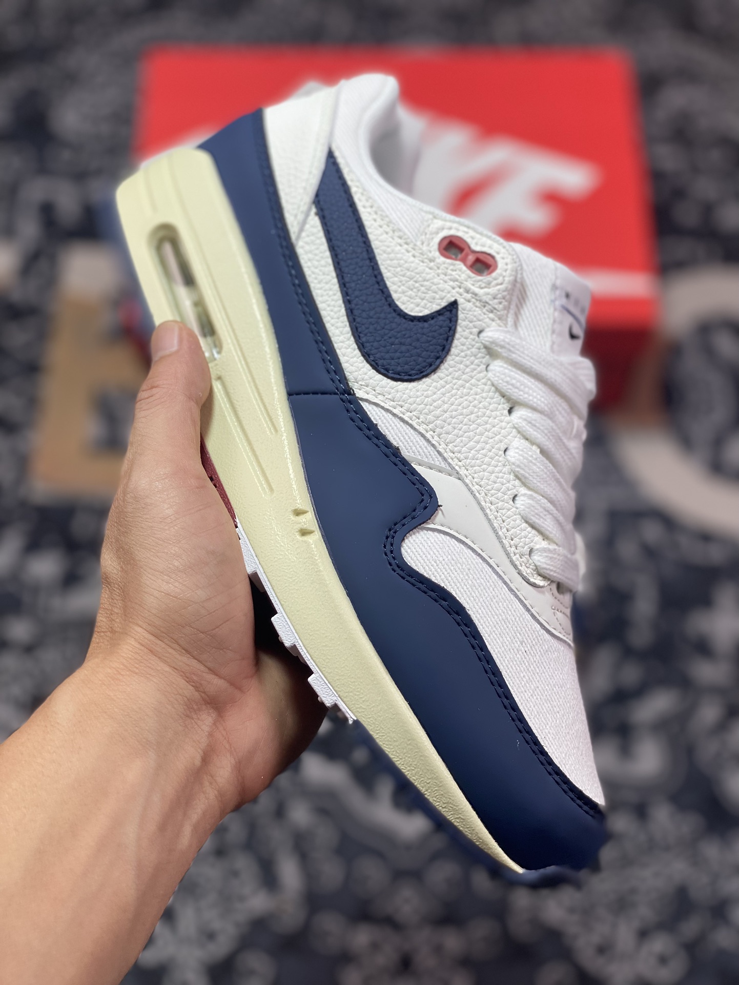 220 Nike  Air Max 1 白深蓝 FD2370-110