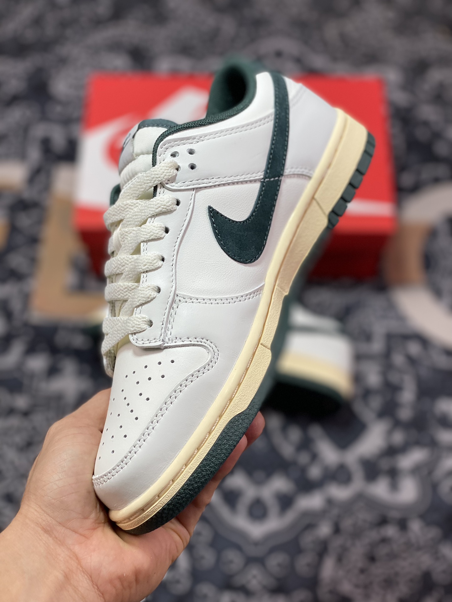 Nike SB Dunk Low Beige Dark Green Hook FQ8080-133