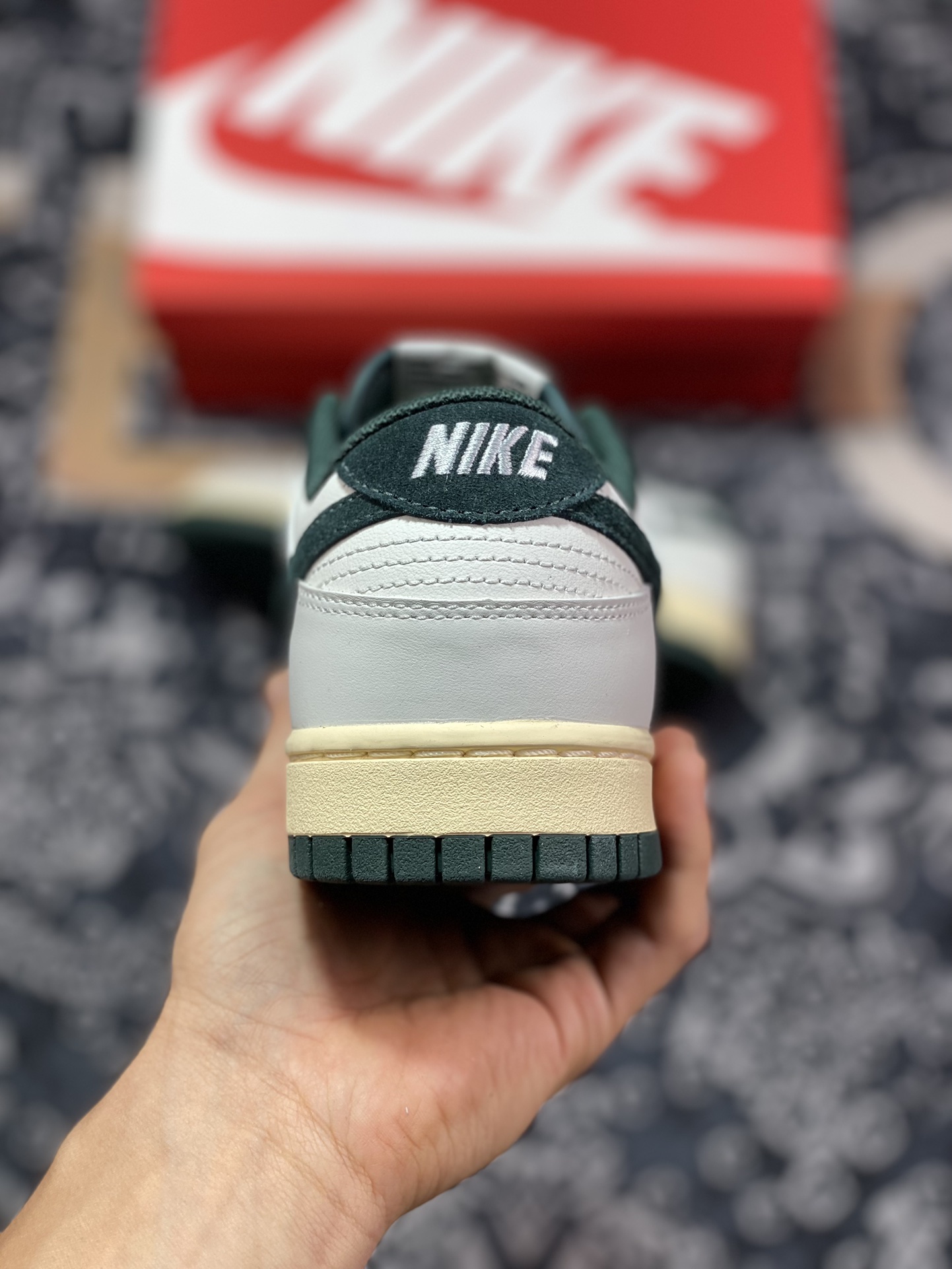 Nike SB Dunk Low Beige Dark Green Hook FQ8080-133