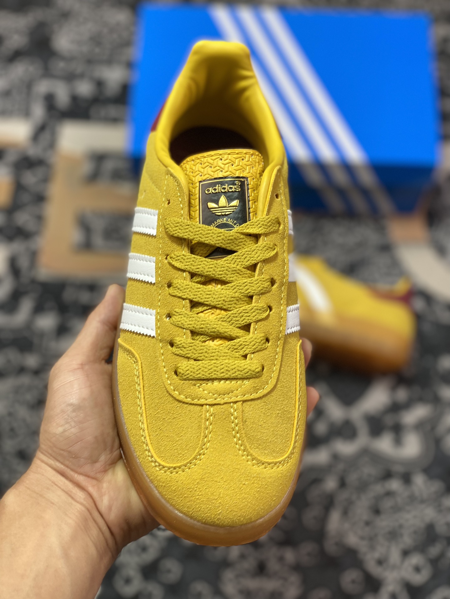 150 Adidas   Originals Gazelle Indoor 小麦黄三叶草复古休闲运动板鞋 IE7003