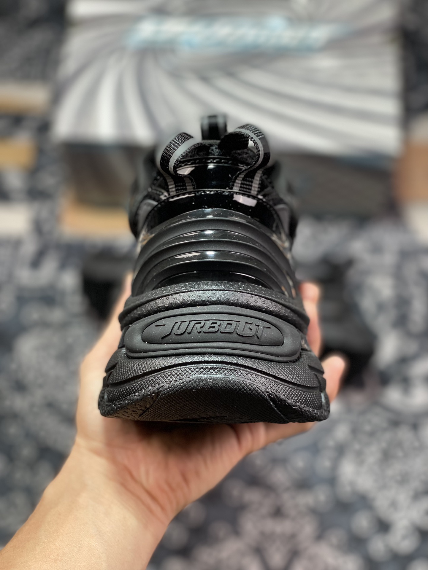 450 国潮品牌OLD ORDER TURBO GT SNEAKER 涡轮系列低帮慢跑鞋“亮黑银涡轮”O2320710