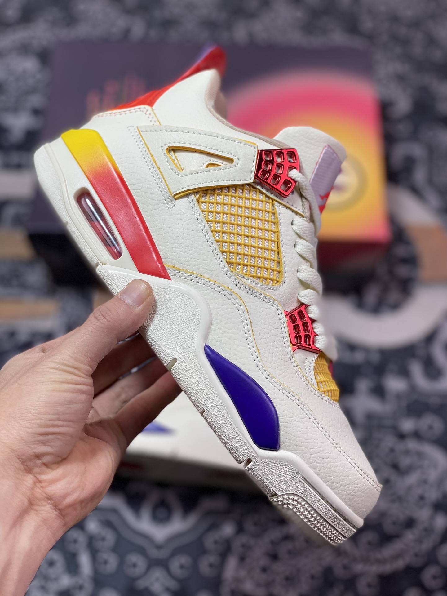 220 原厂级别J Balvin x Air Jordan 4 Retro SP AJ4乔4彩虹笑脸 FN0344-901