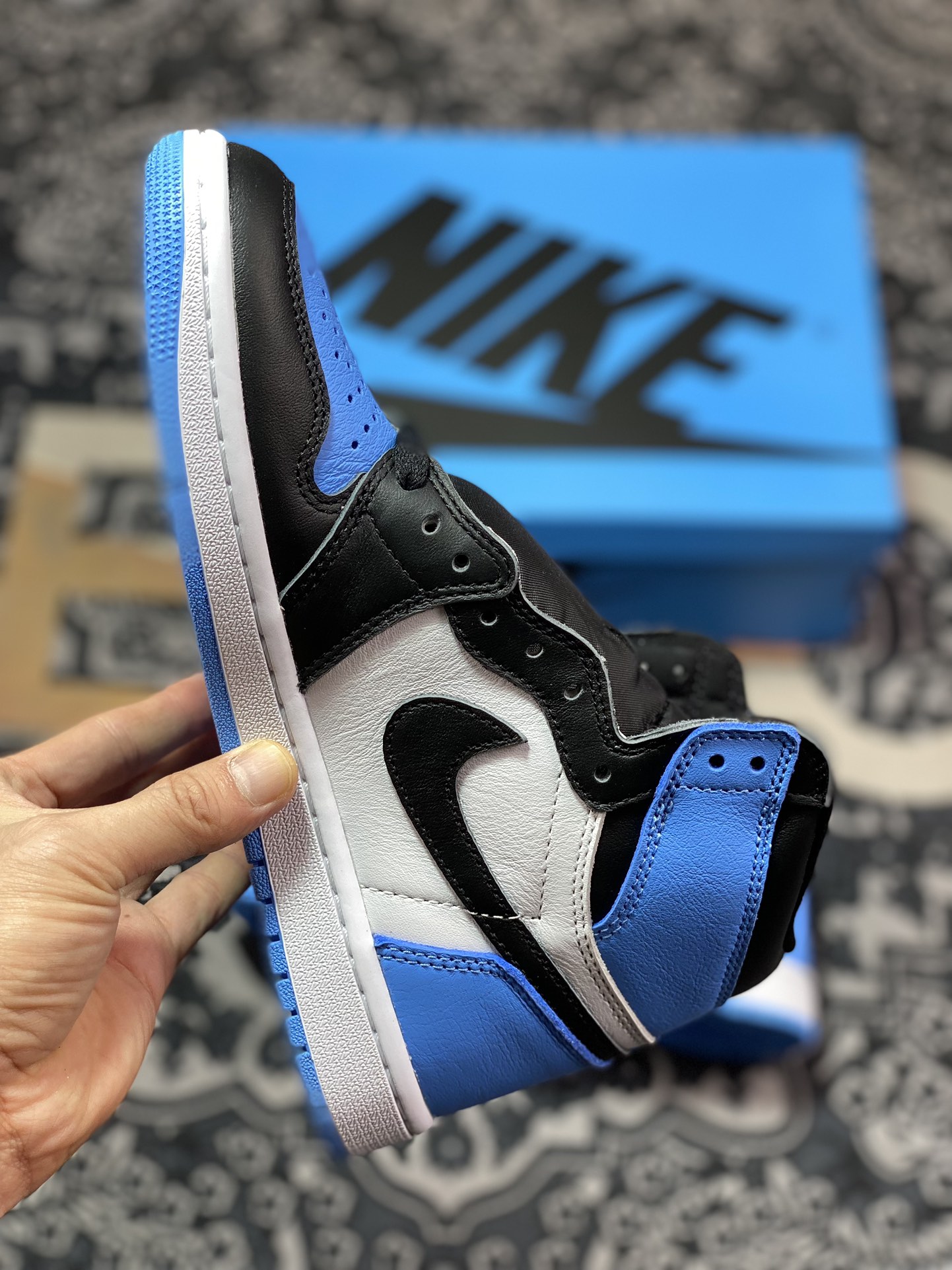 优选 Air Jordan 1 ” University Blue “ AJ1乔1高帮文化篮球鞋 蓝白 DZ5485-400