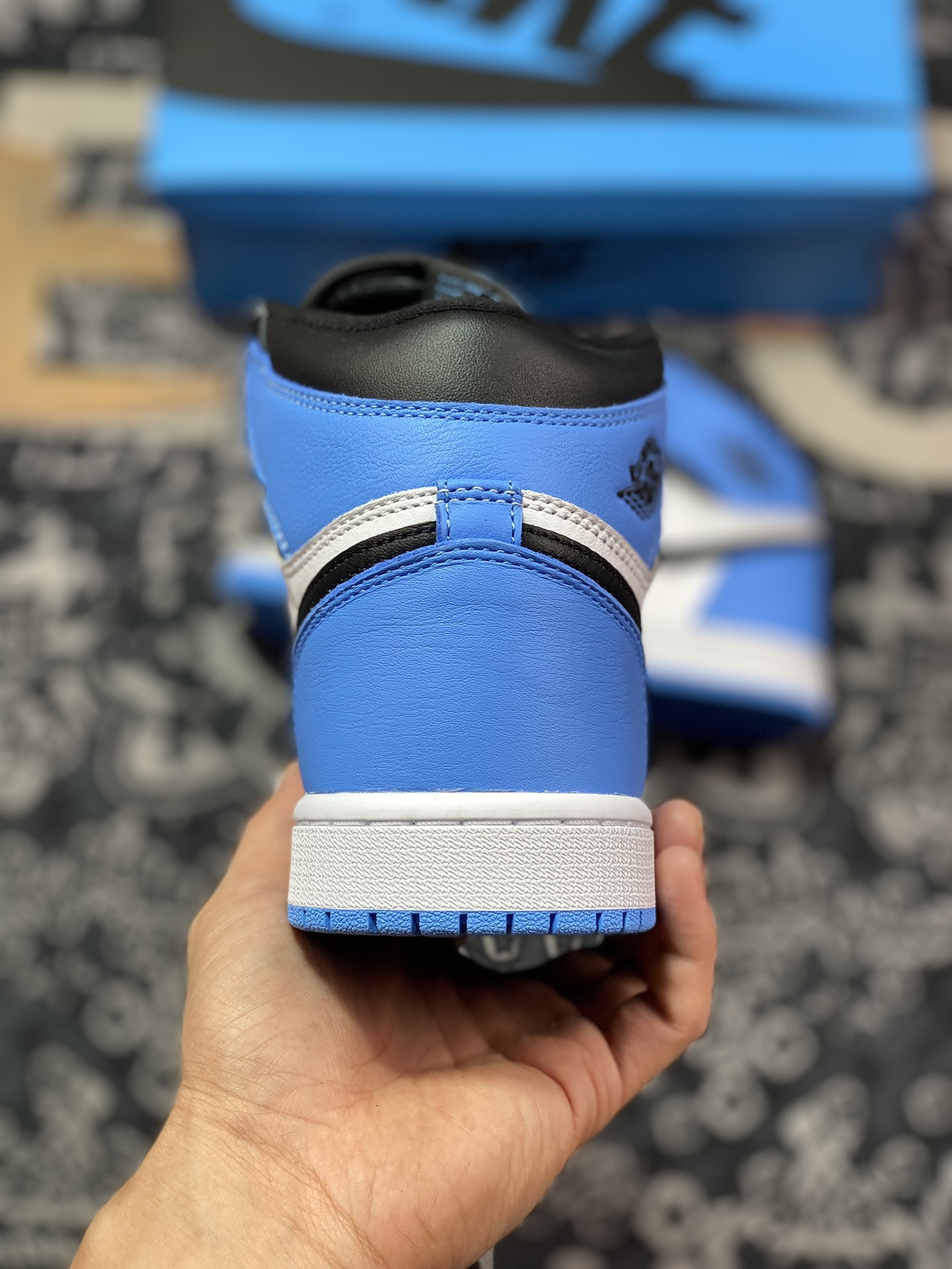 优选 Air Jordan 1 ” University Blue “ AJ1乔1高帮文化篮球鞋 蓝白 DZ5485-400