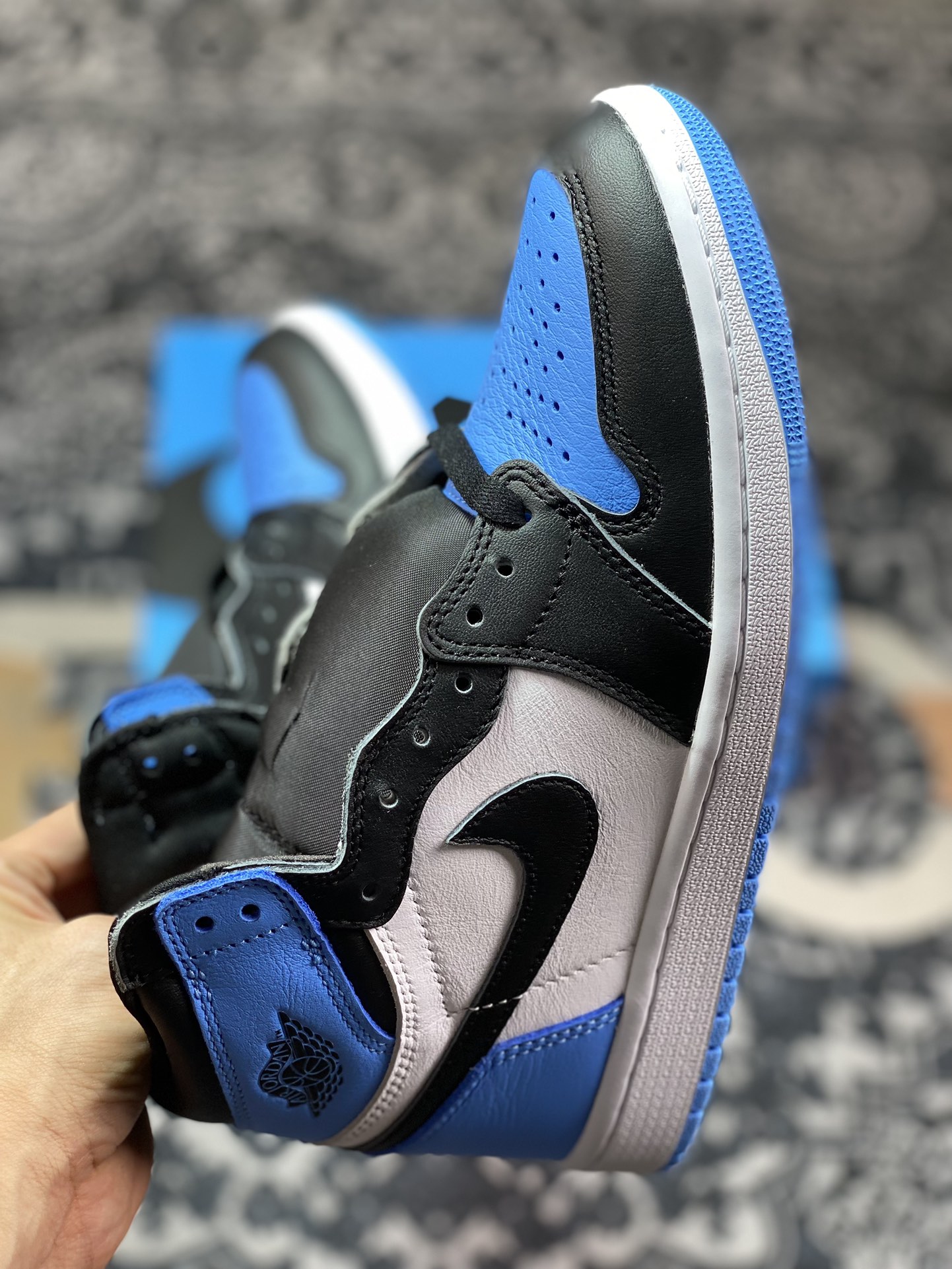 优选 Air Jordan 1 ” University Blue “ AJ1乔1高帮文化篮球鞋 蓝白 DZ5485-400